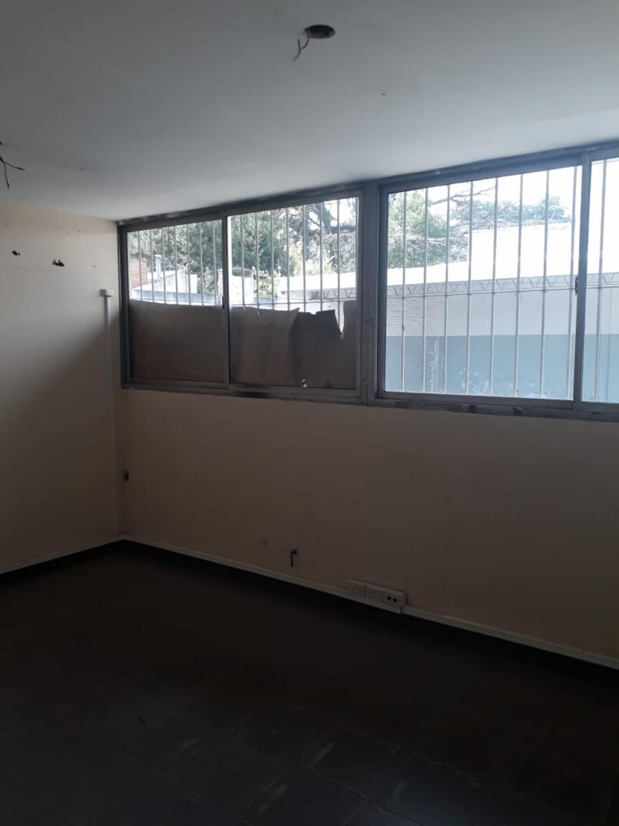 Intendente Doctor Martín González 1029 · Almirante Brown — foto 13