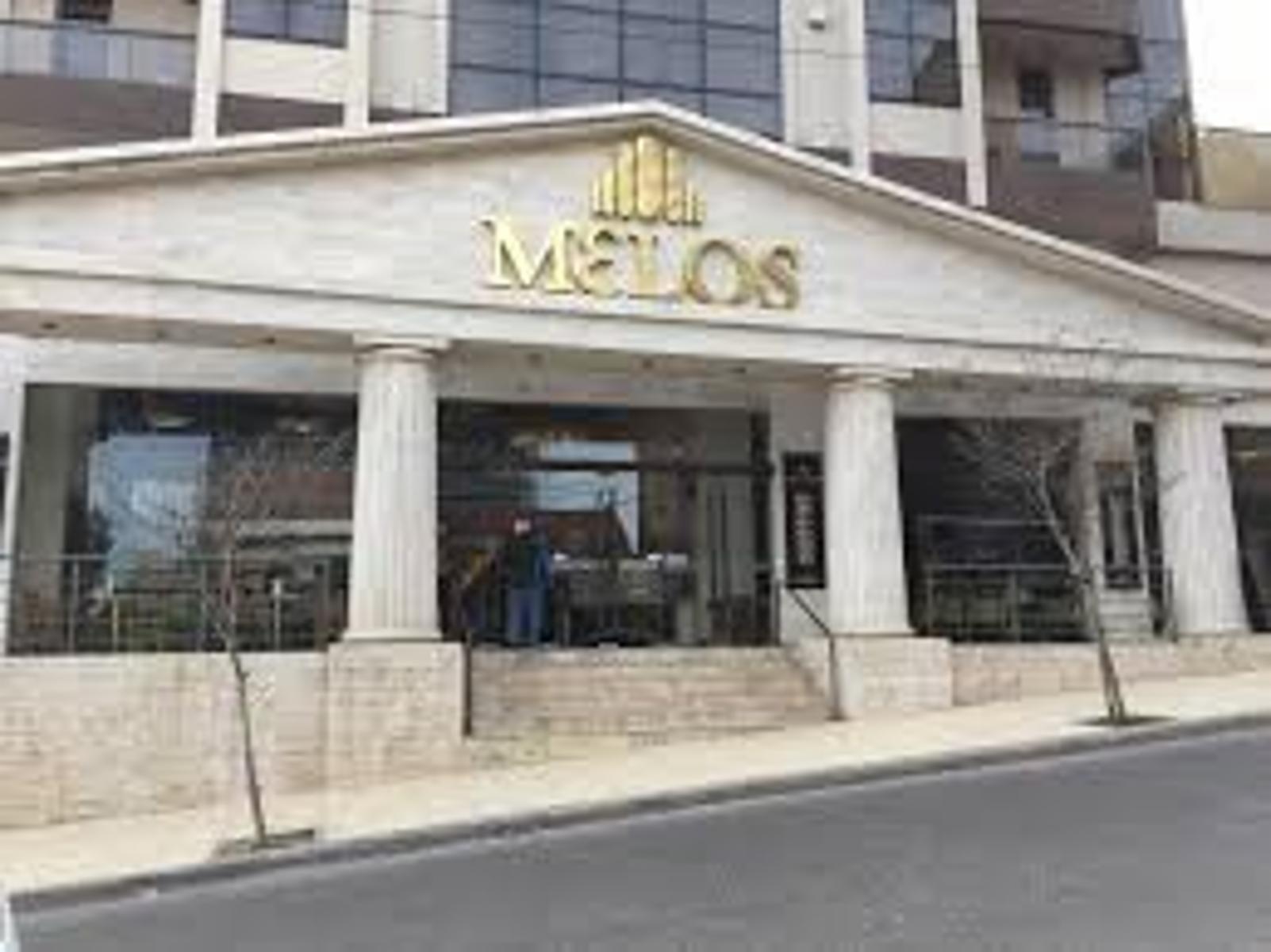 LOCAL COMERCIAL EN GALERÍA MELOS (AL LADO CAFETERIA, EX HABANNA)