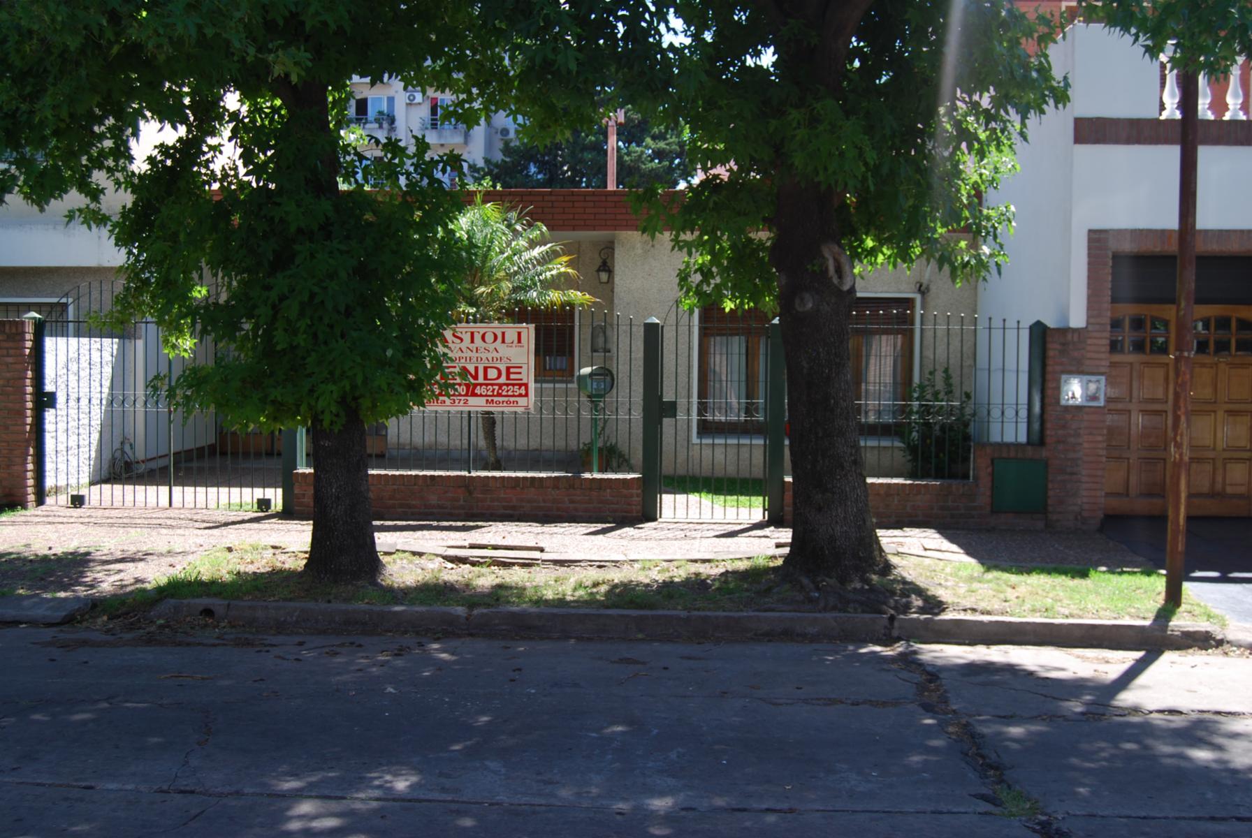 Dr. Pedro Chutro 639 · Morón — foto 28