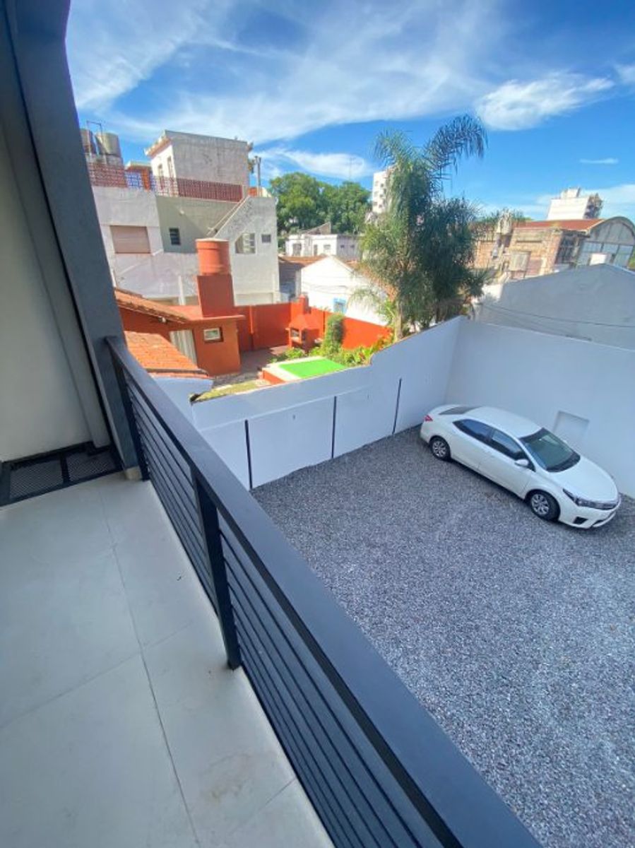 Alt. Brown 1352 3° · Morón — foto 5