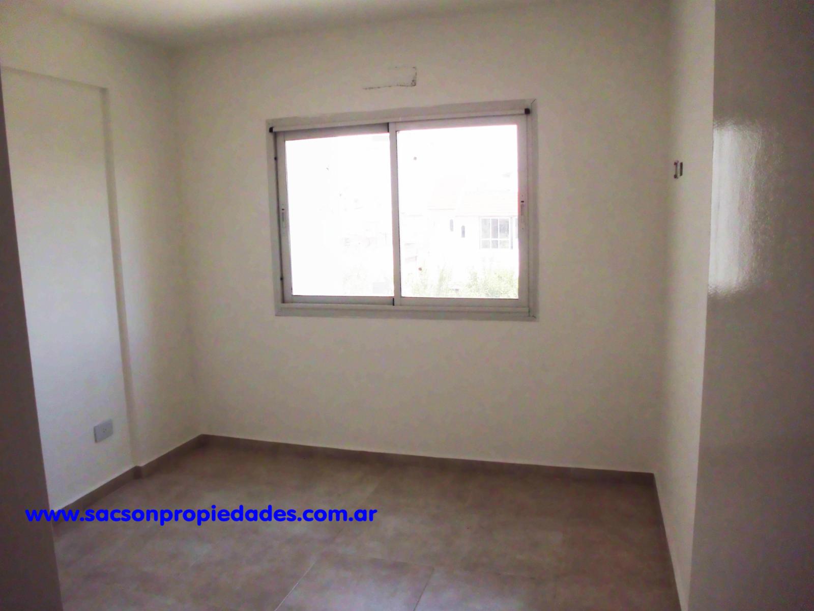 AV.PTE PERON (ex Gaona) al 2300 · Morón — foto 6