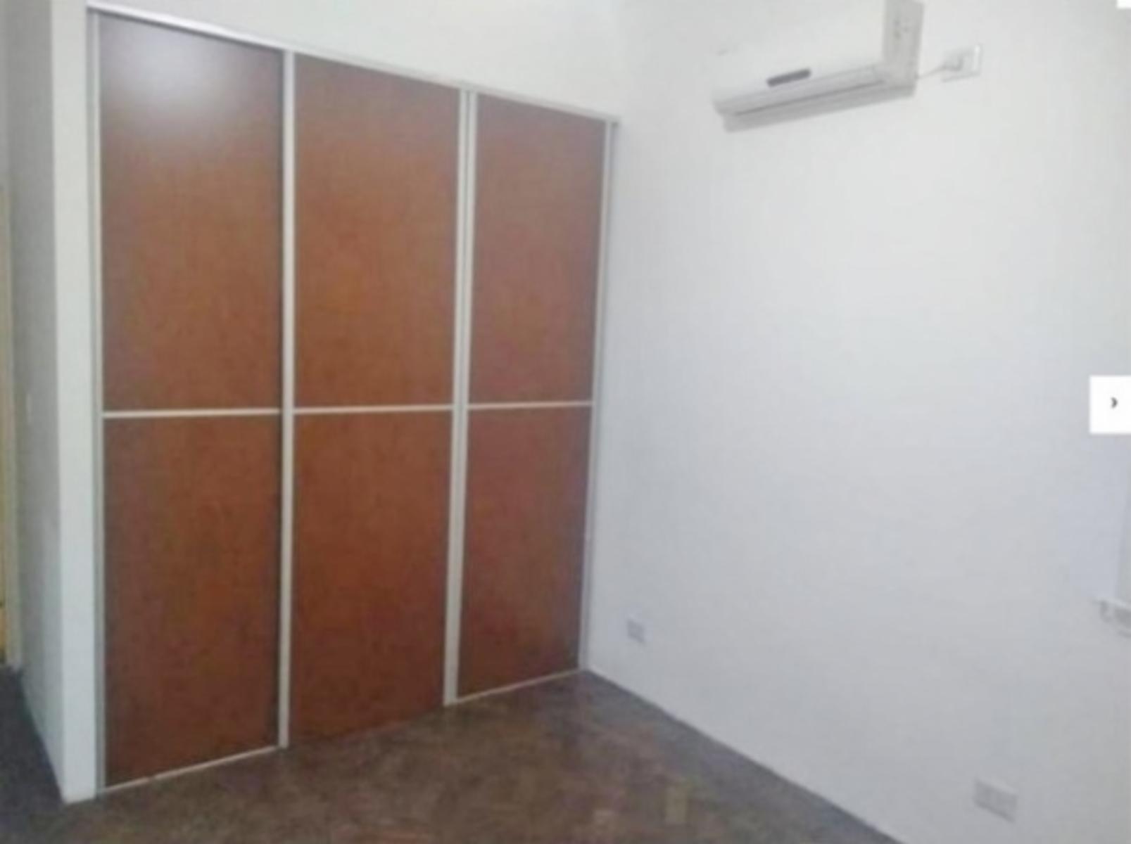 Bartolome Mitre 2100 · Morón — foto 6