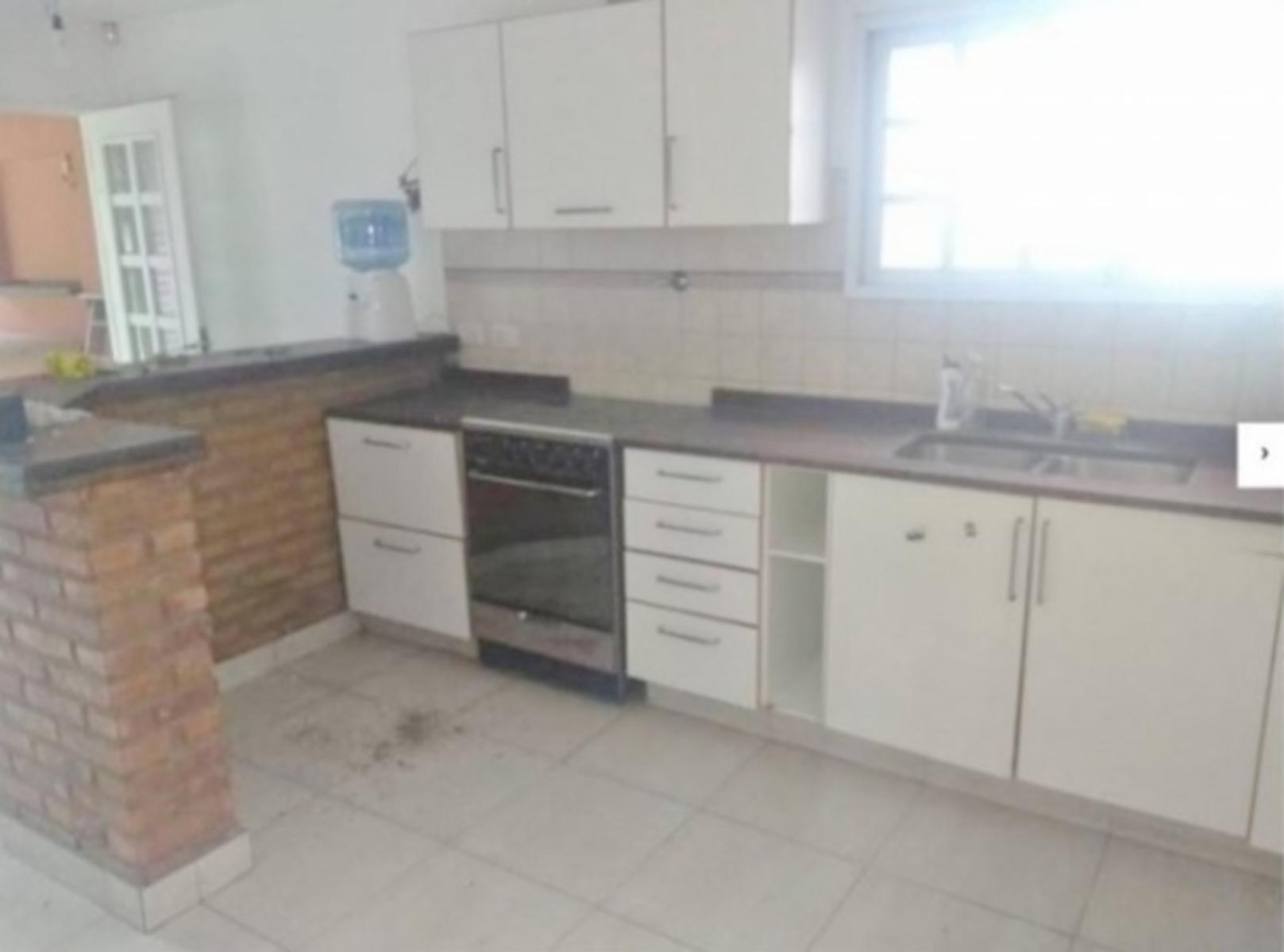 Bartolome Mitre 2100 · Morón — foto 7
