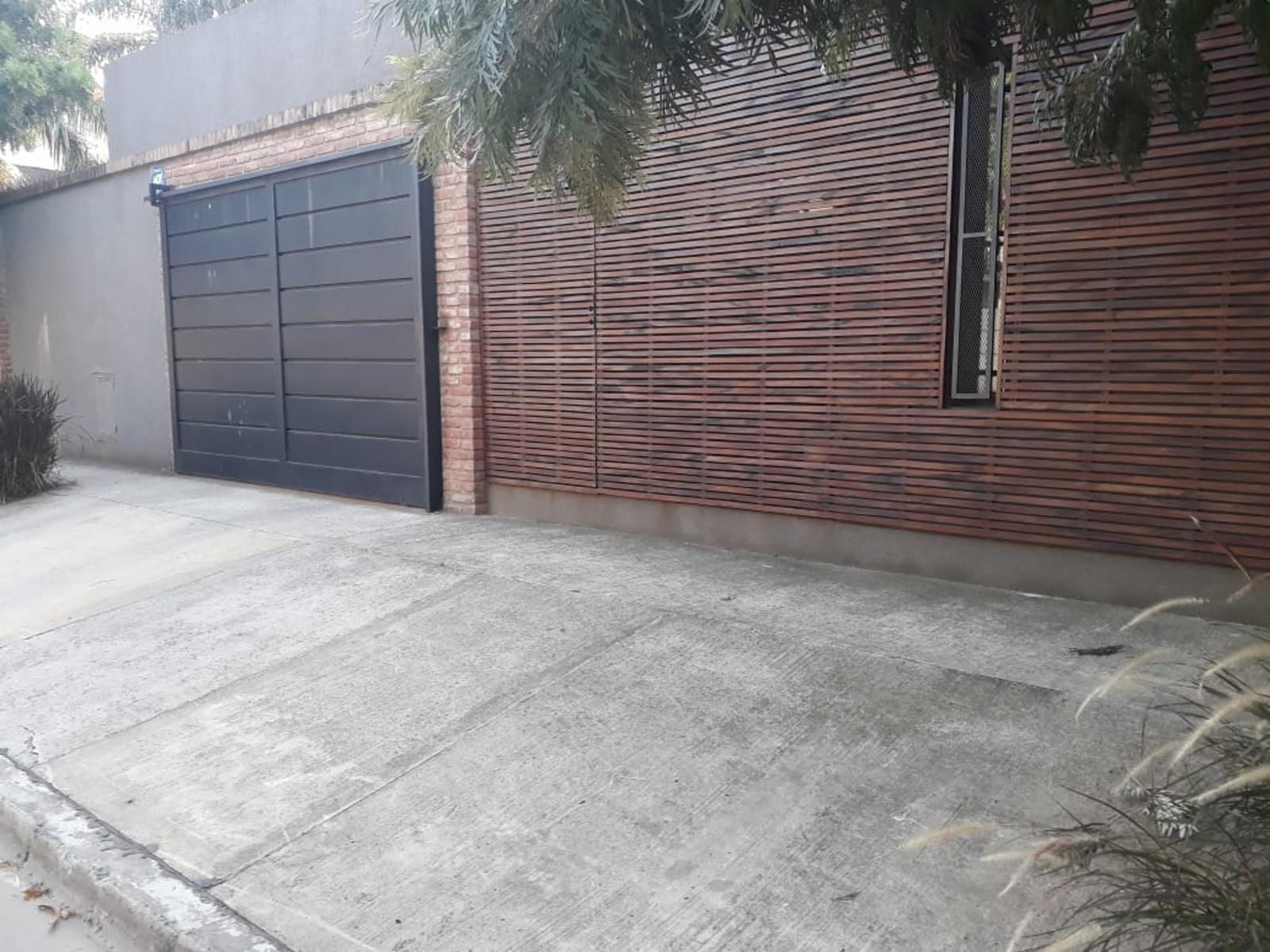 Fermi 2595 · Morón — foto 34