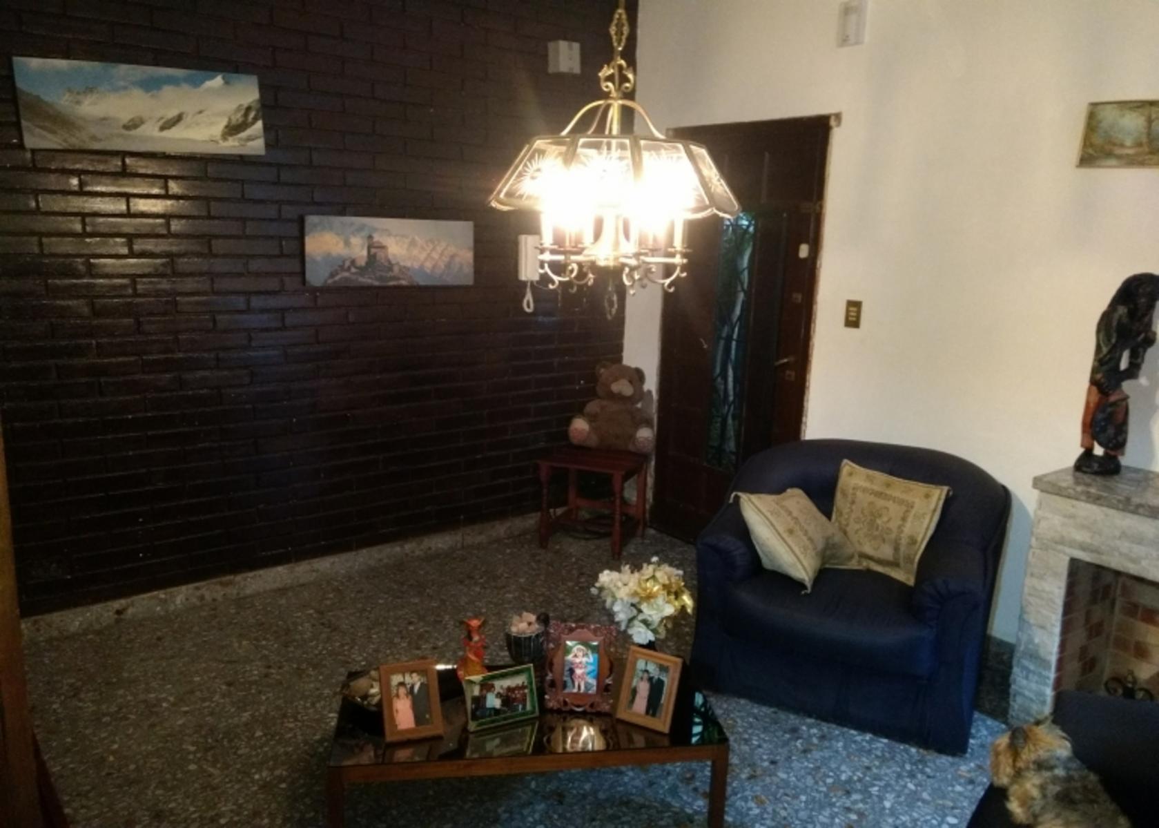 MARCOS DE AVELLANEDA N°950 · Morón — foto 4