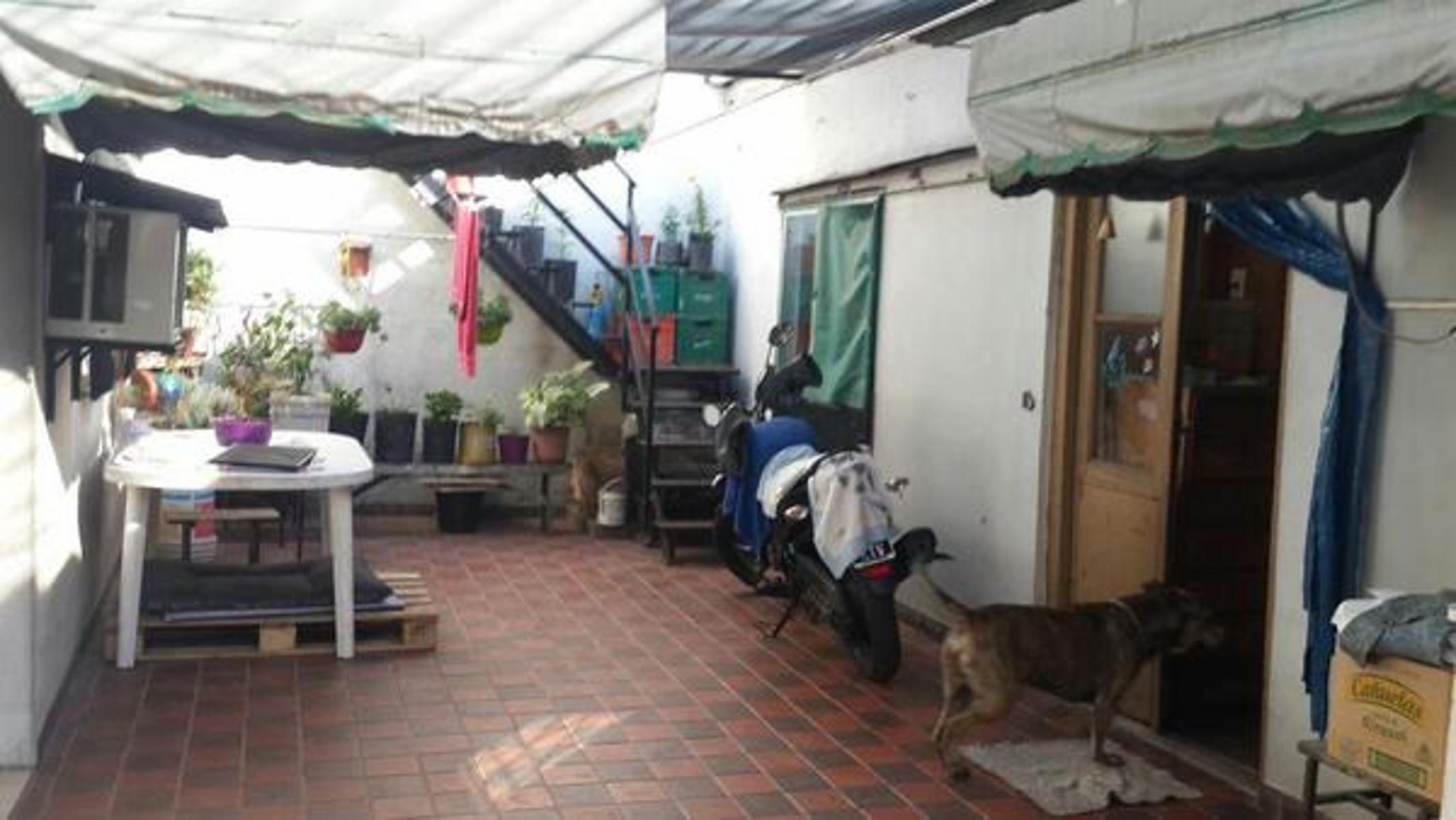 Casa de 4 amb. LOTE PROPIO.