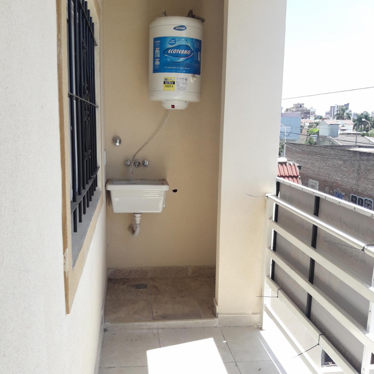 Depto 2 Amb En Venta En Pozo En Ramos Mejía - Avellaneda  AMPLISIMOS DEPARTAMENTOS DE 2 AMBIENTES EN SEGUNDO PISO, A ESTRENAR
