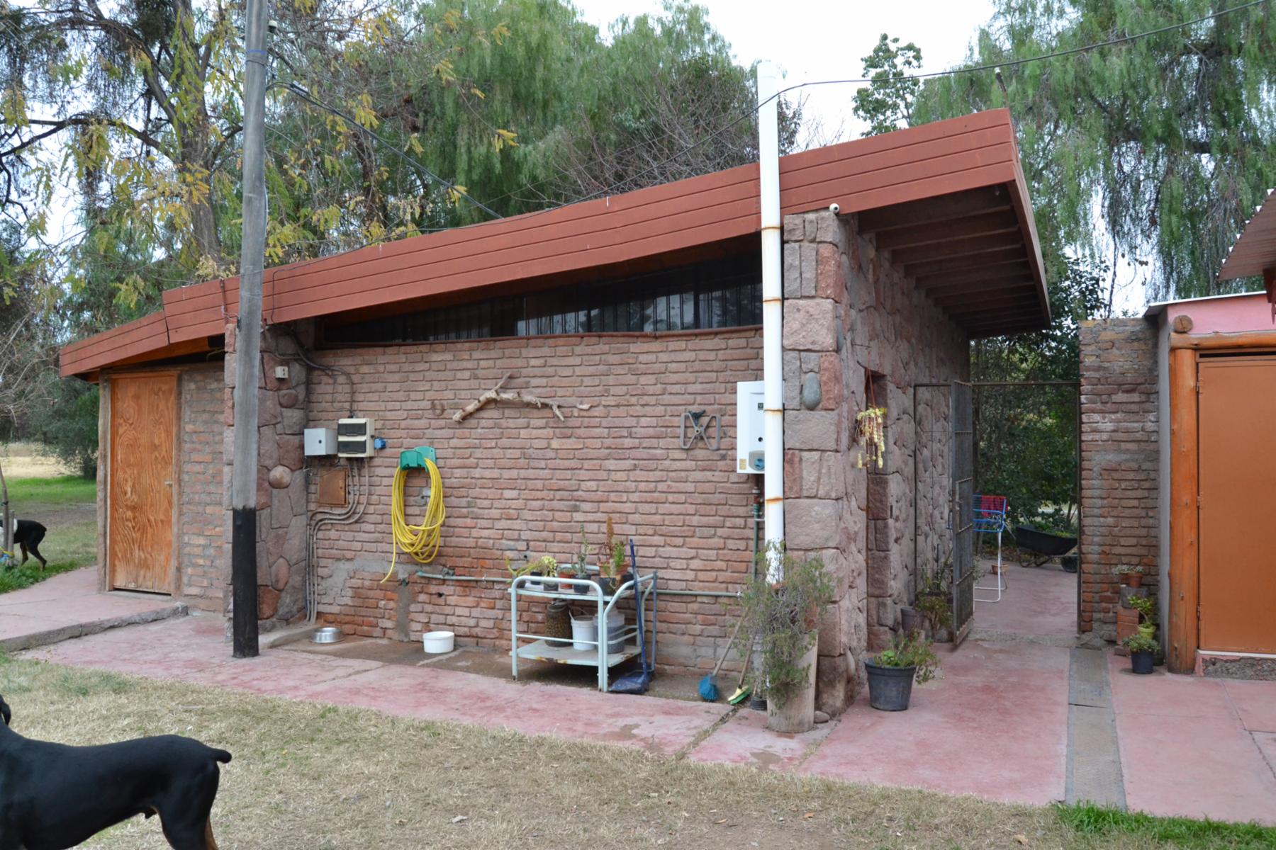 terreno cristo blanco http://wikimapia.org/#lang=en&lat=-33.034283&lon=-68.807373&z=14&m=w&show=/36914638/es/LOTE-CRITO-BLANO · Maipú — foto 7