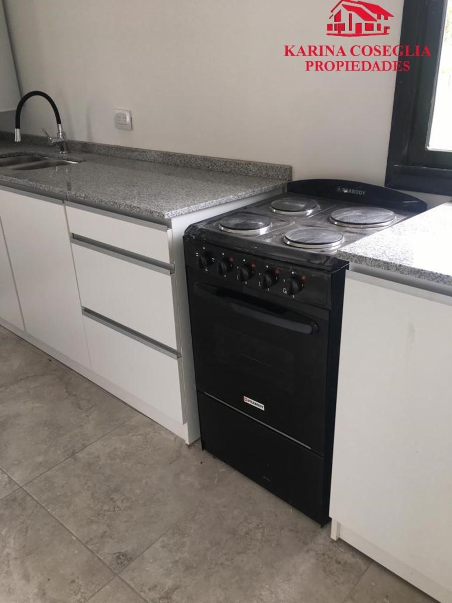La Pista 1550 · Escobar — foto 12