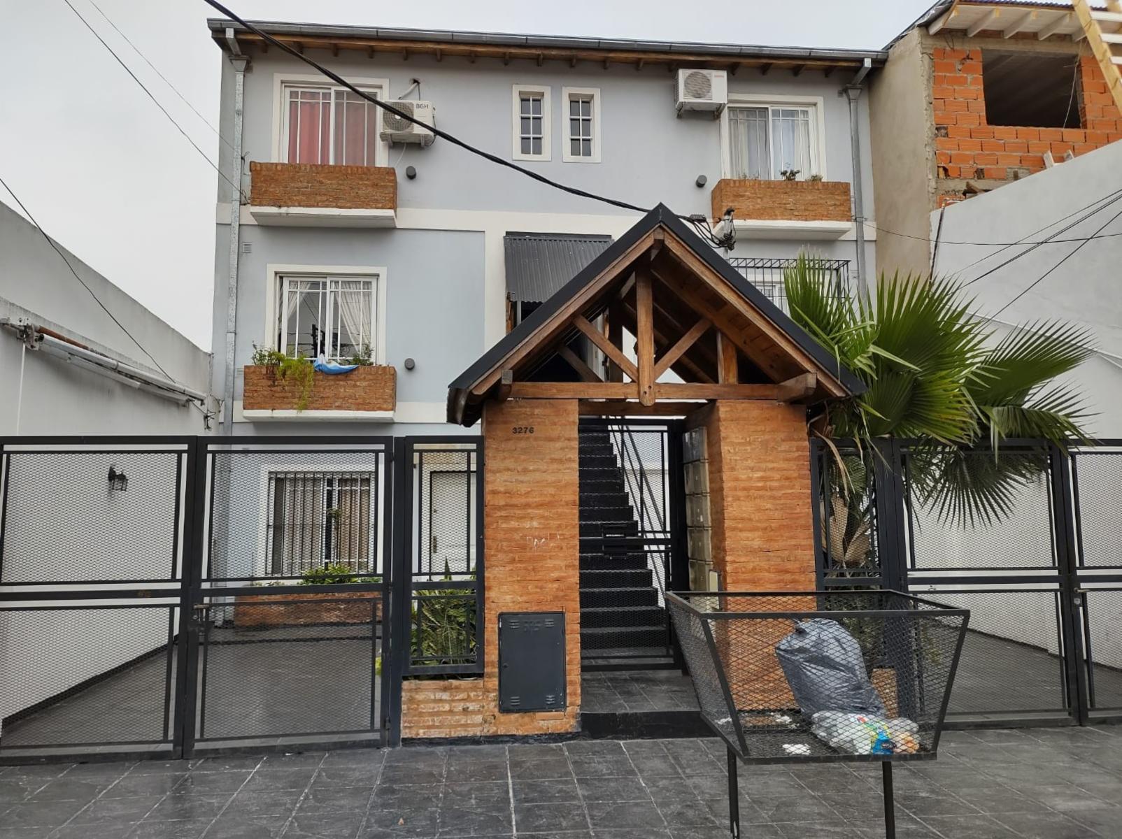 Espectacular Departamento 2 Ambientes Con Patio Y Cochera