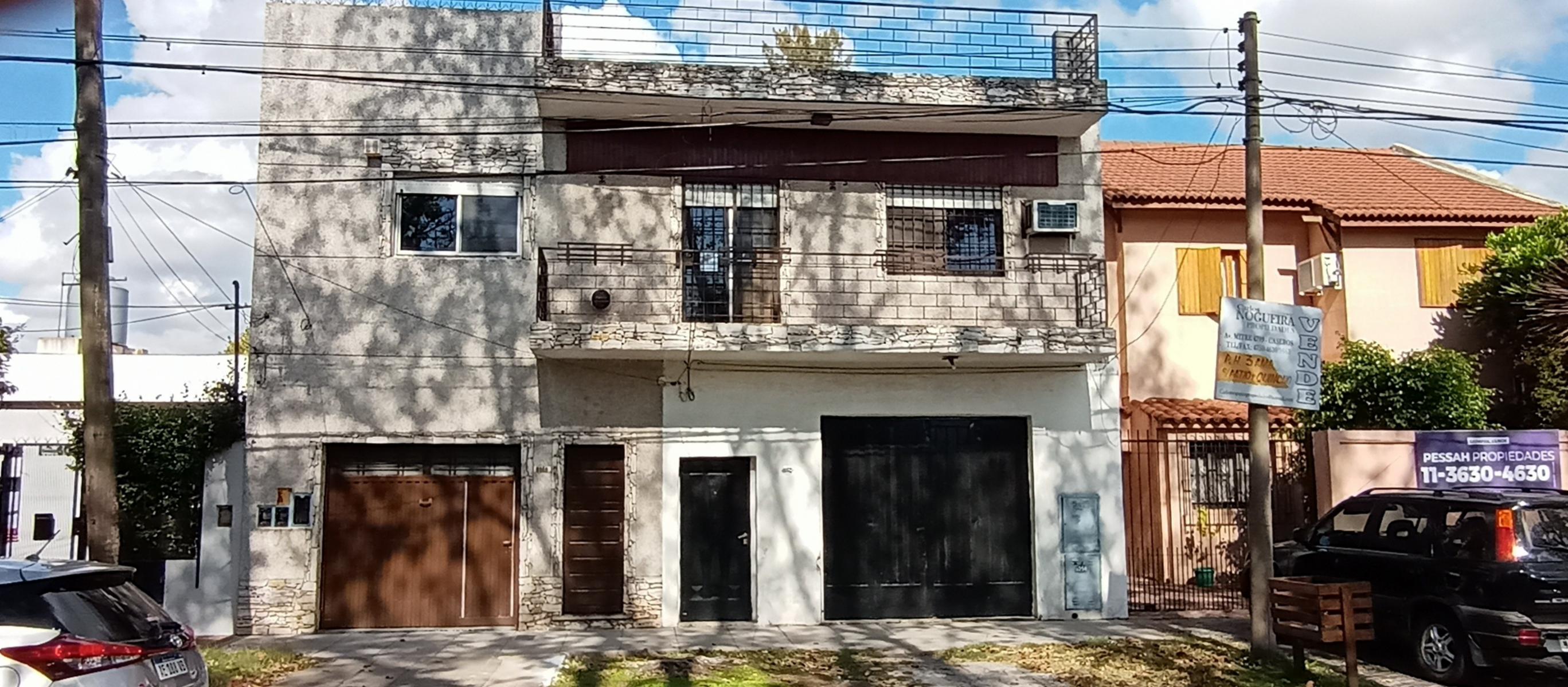 DEPARTAMENTO EN PLANTA ALTA  3 AMB CON GARAJE  Y PATIO