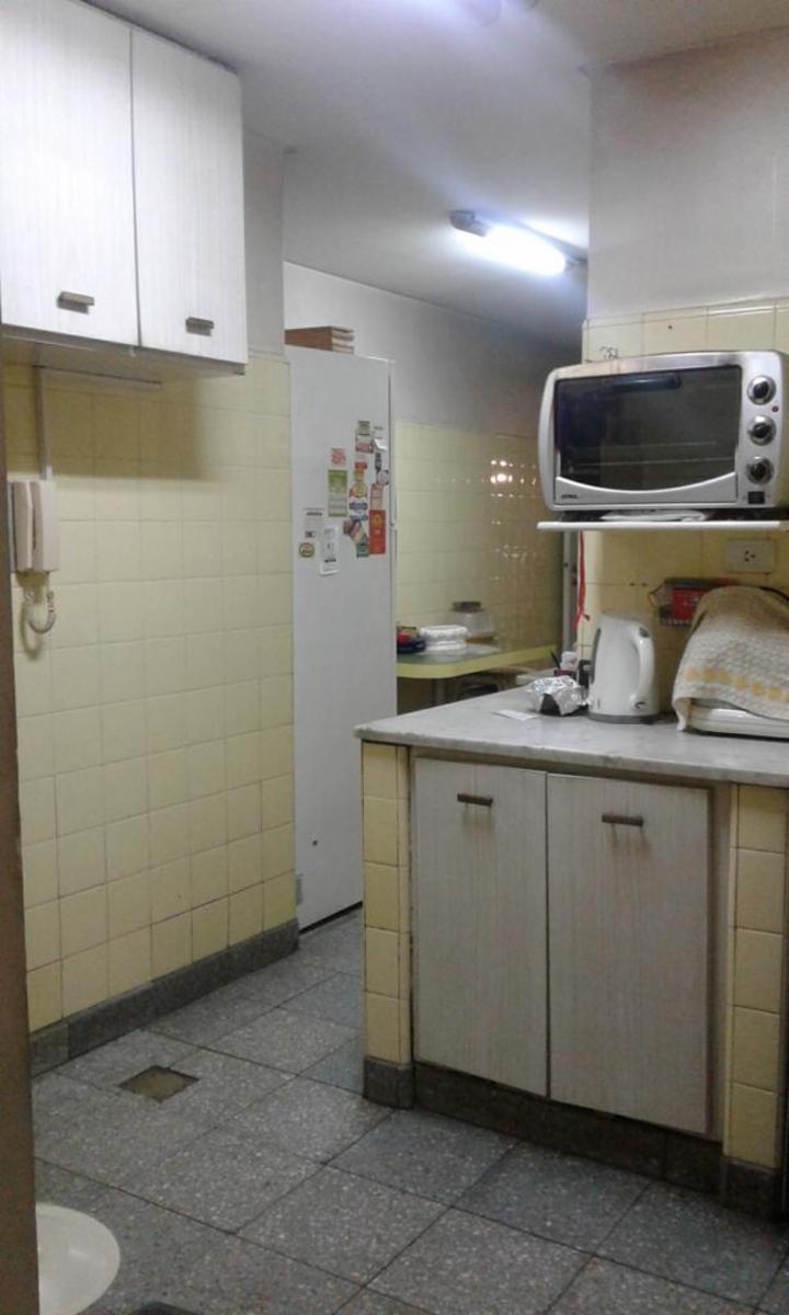 Av. Corrientes 2400 · Recoleta — foto 9