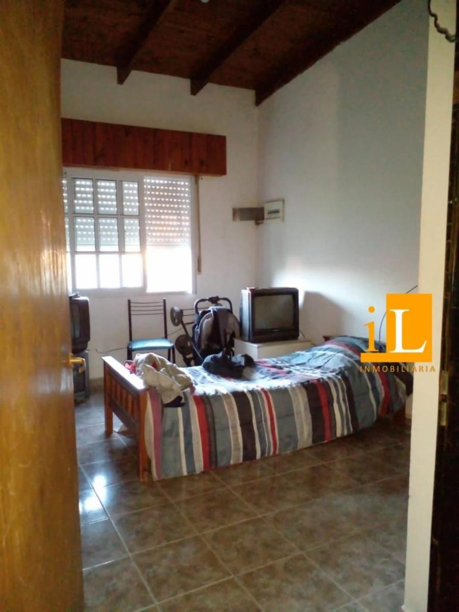 Calle 13 · Brandsen — foto 6