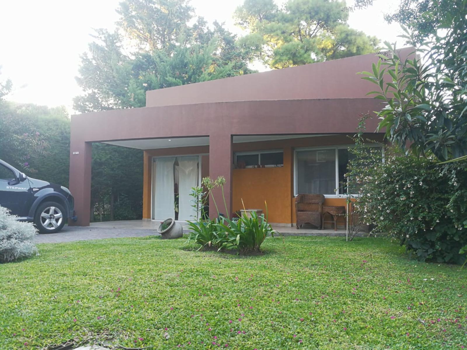 EXCELENTE PROPIEDAD - COUNTRY CLUB BANCO PROVINCIA