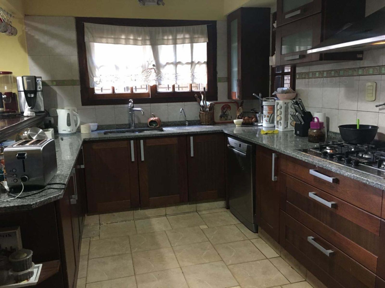 Mitre 43 - Burzaco · Almirante Brown — foto 4
