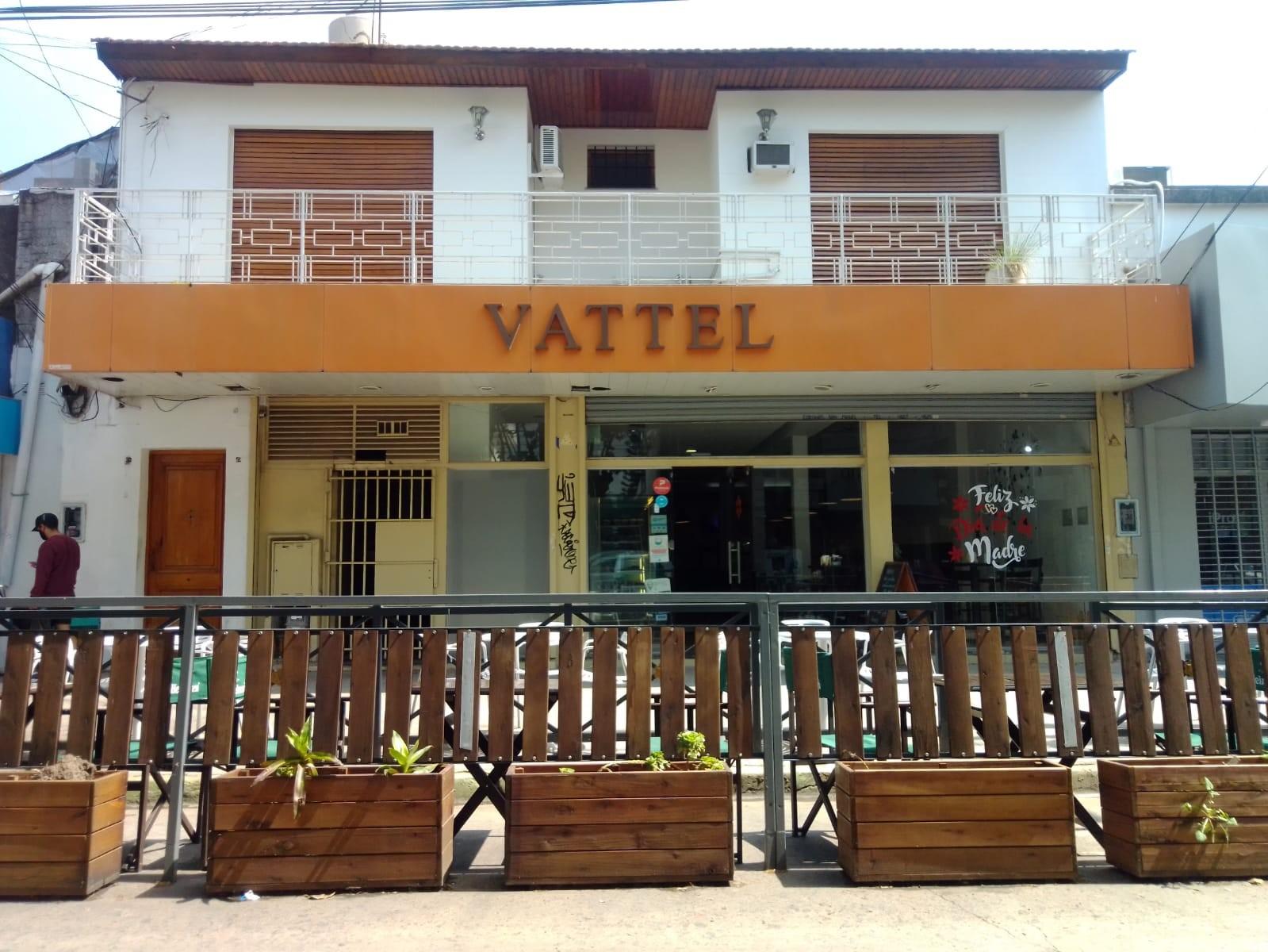 Excelente local más departamento en venta