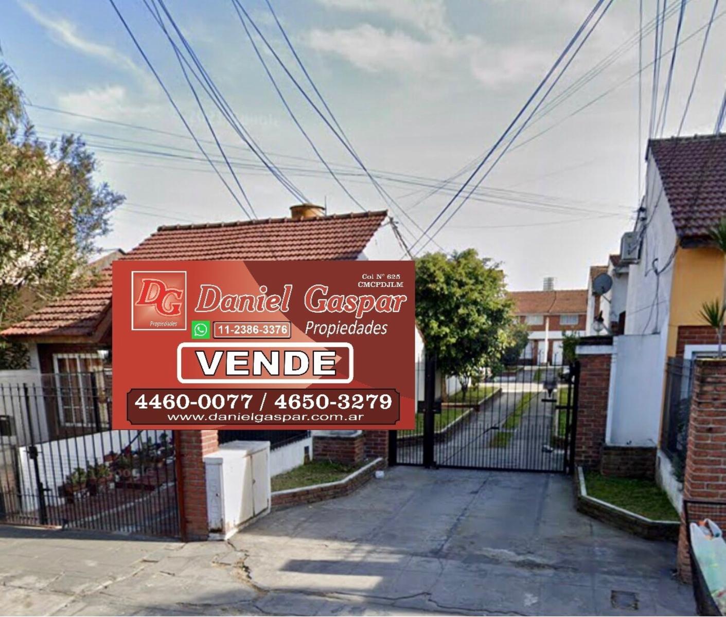 VENTA DUPLEX INTERNO 3 AMBIENTES - ENT. DE AUTO - IMPECABLE ESTADO