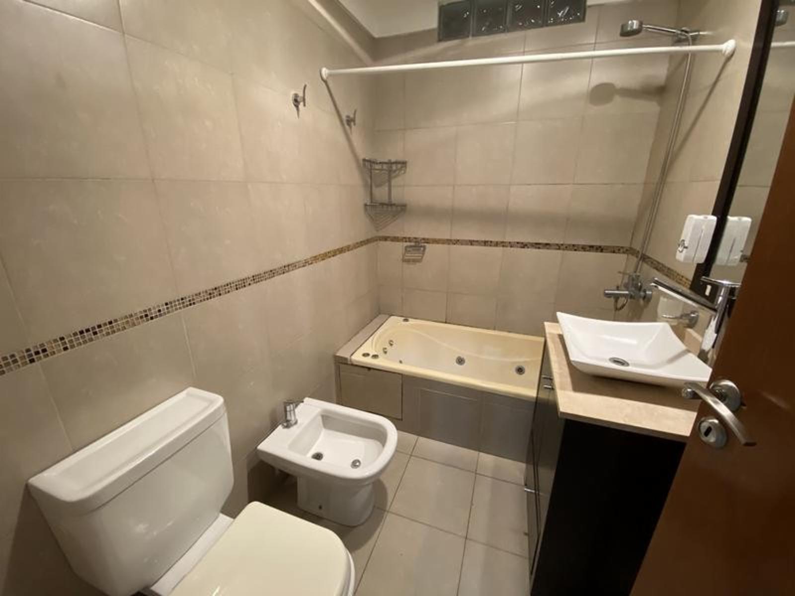 Bartolomé Cerreti 882 · Almirante Brown — foto 12