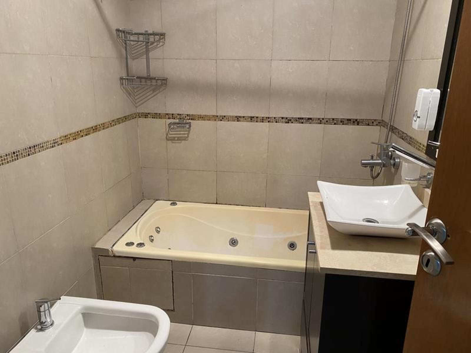 Bartolomé Cerreti 882 · Almirante Brown — foto 13