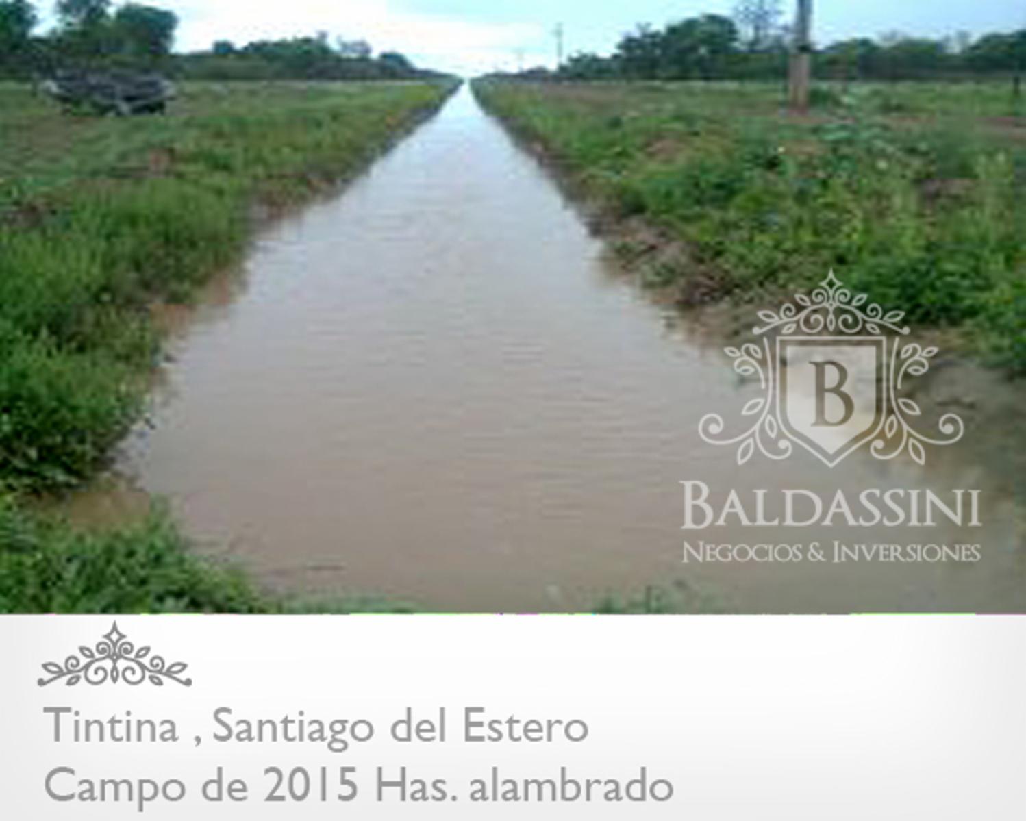 Campo agrícola ubicado entre Tintina y Weisburg, son 2015 hectáreas alambradas en su totalidad y con luz eléctrica. Canal con agua permanente.