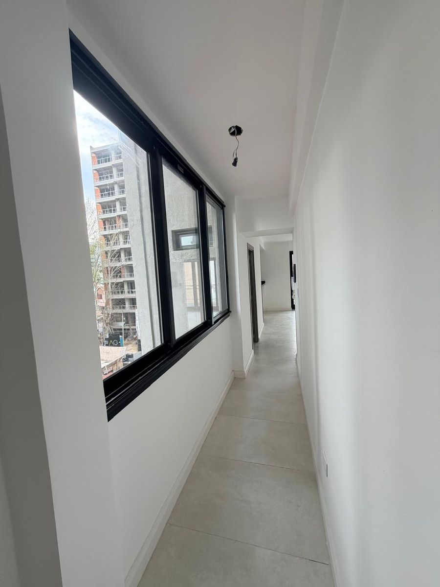 GOB. IRIGOYEN 244 · Lanús — foto 6