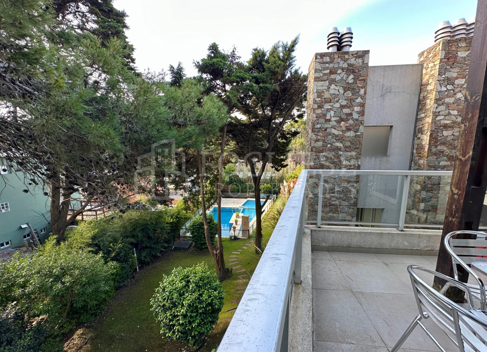 Guillermo Hudson y Joaquin V. Gonzalez · Villa Gesell — foto 12