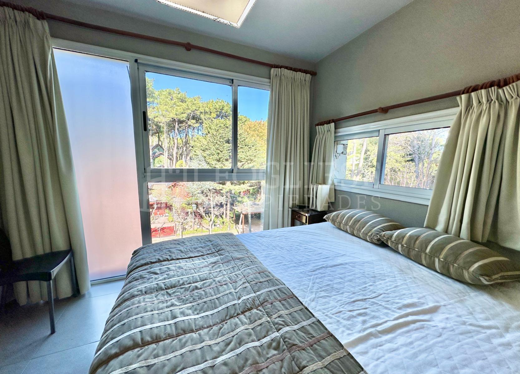 Guillermo Hudson y Joaquin V. Gonzalez · Villa Gesell — foto 31