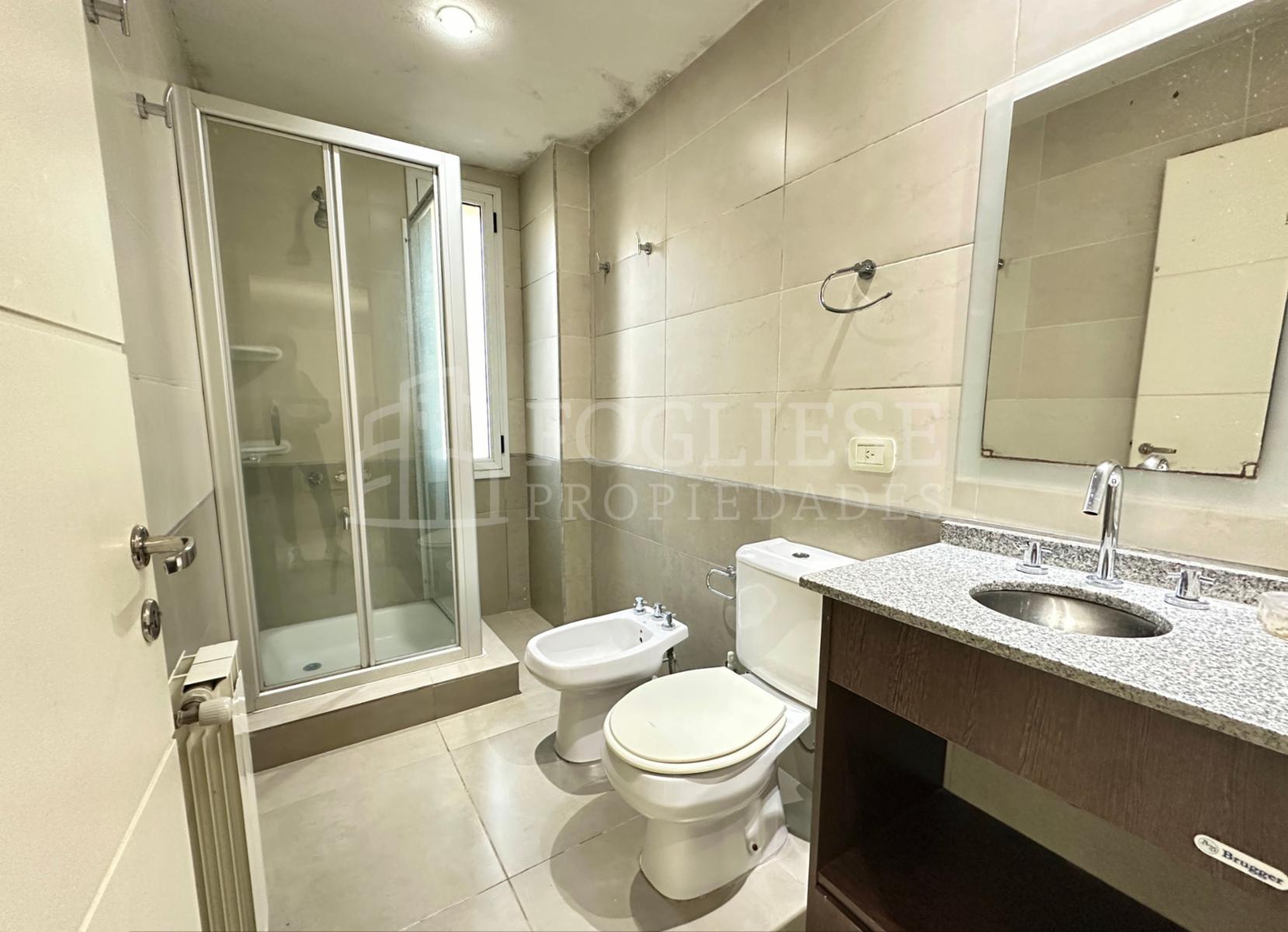 Guillermo Hudson y Joaquin V. Gonzalez · Villa Gesell — foto 33