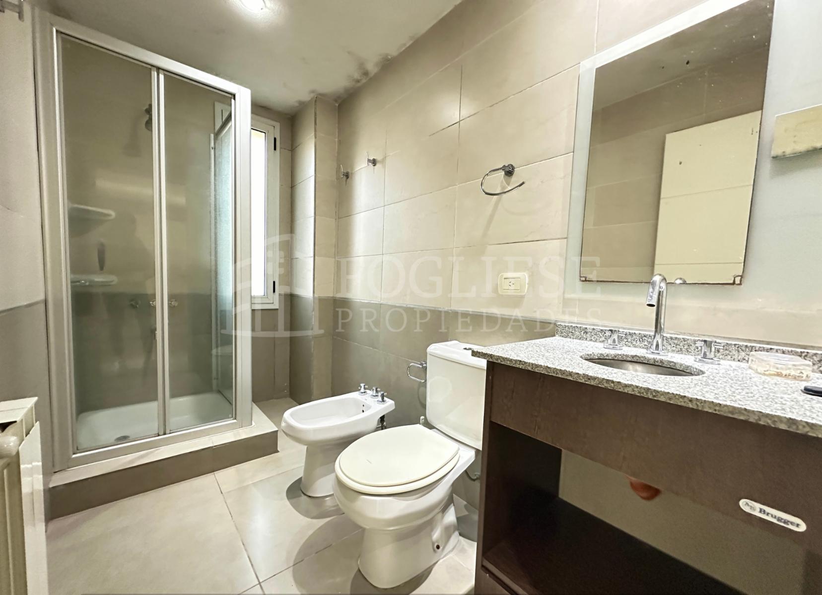 Guillermo Hudson y Joaquin V. Gonzalez · Villa Gesell — foto 35