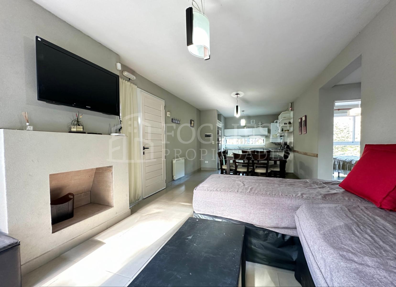 Guillermo Hudson y Joaquin V. Gonzalez · Villa Gesell — foto 5