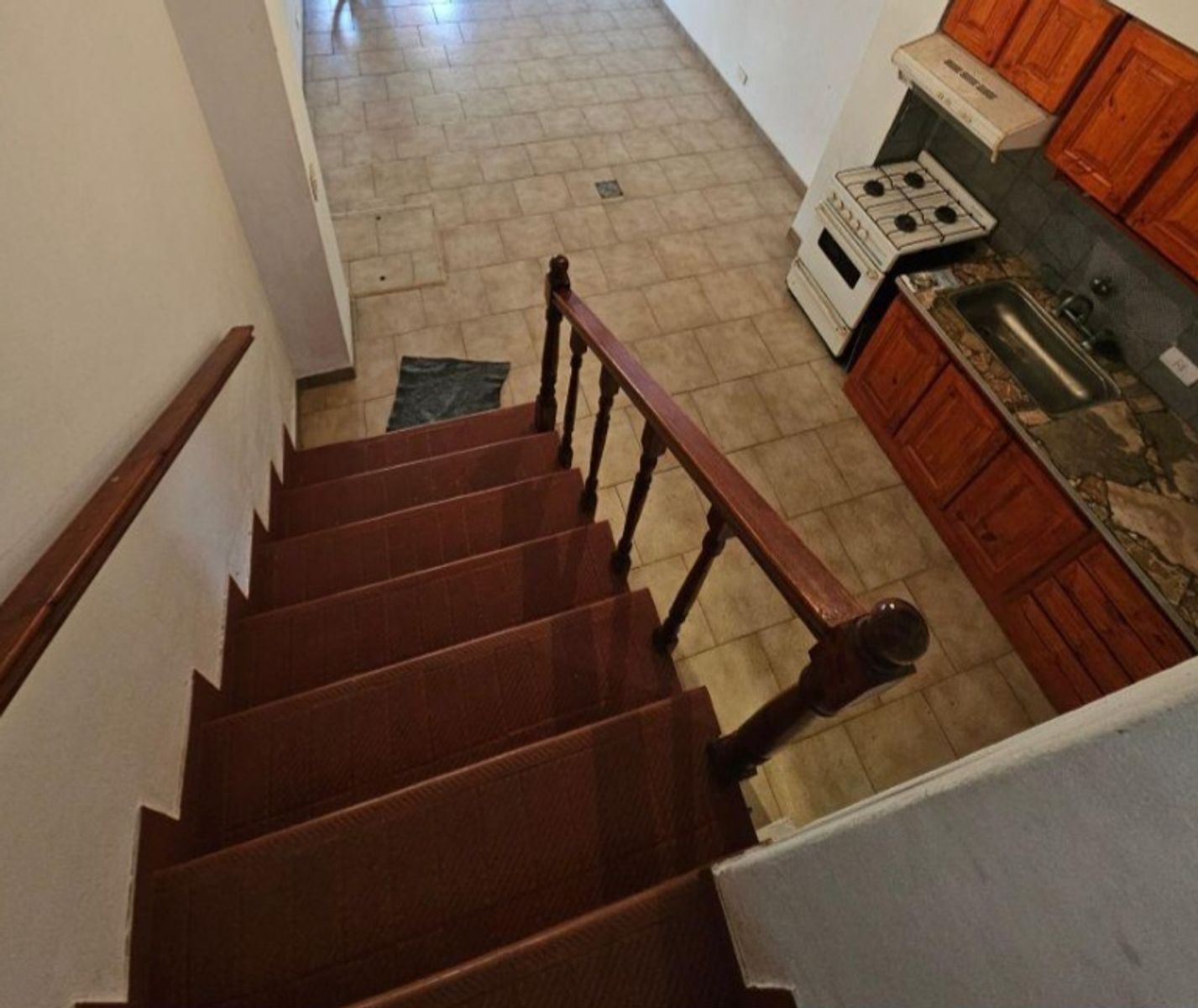 MAESTRA ROCHA MONTARCE 1591 · Morón — foto 10