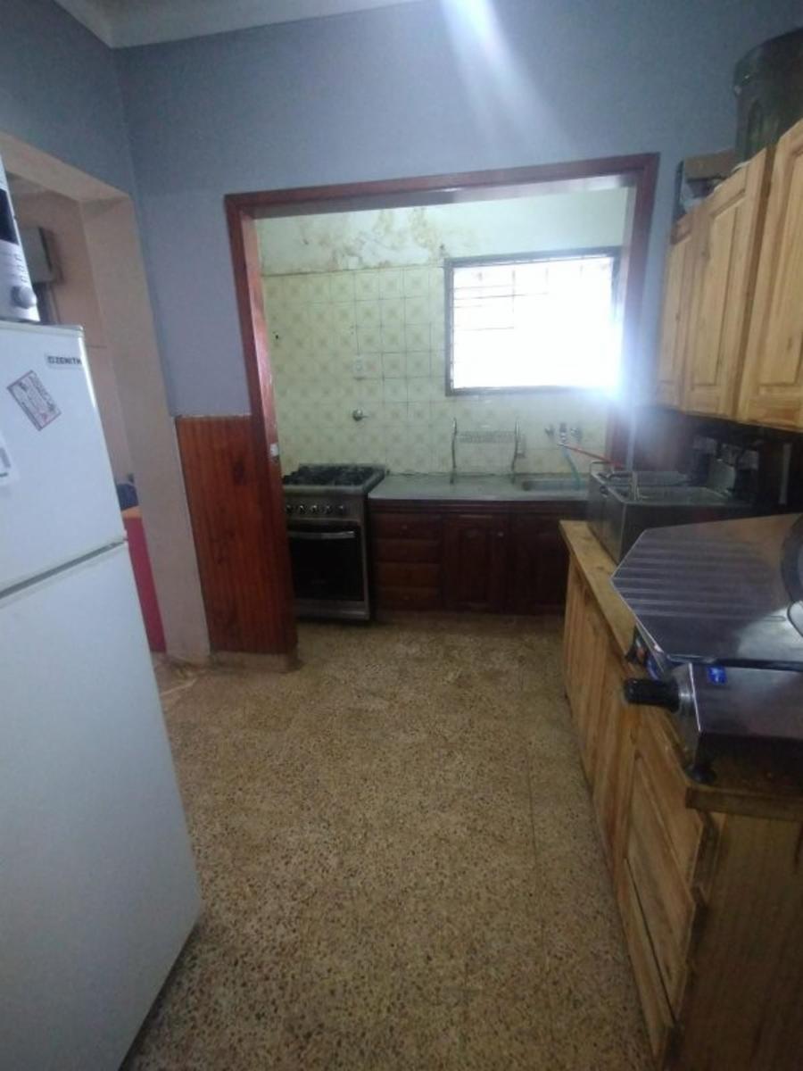 Mateo Churich · Escobar — foto 4