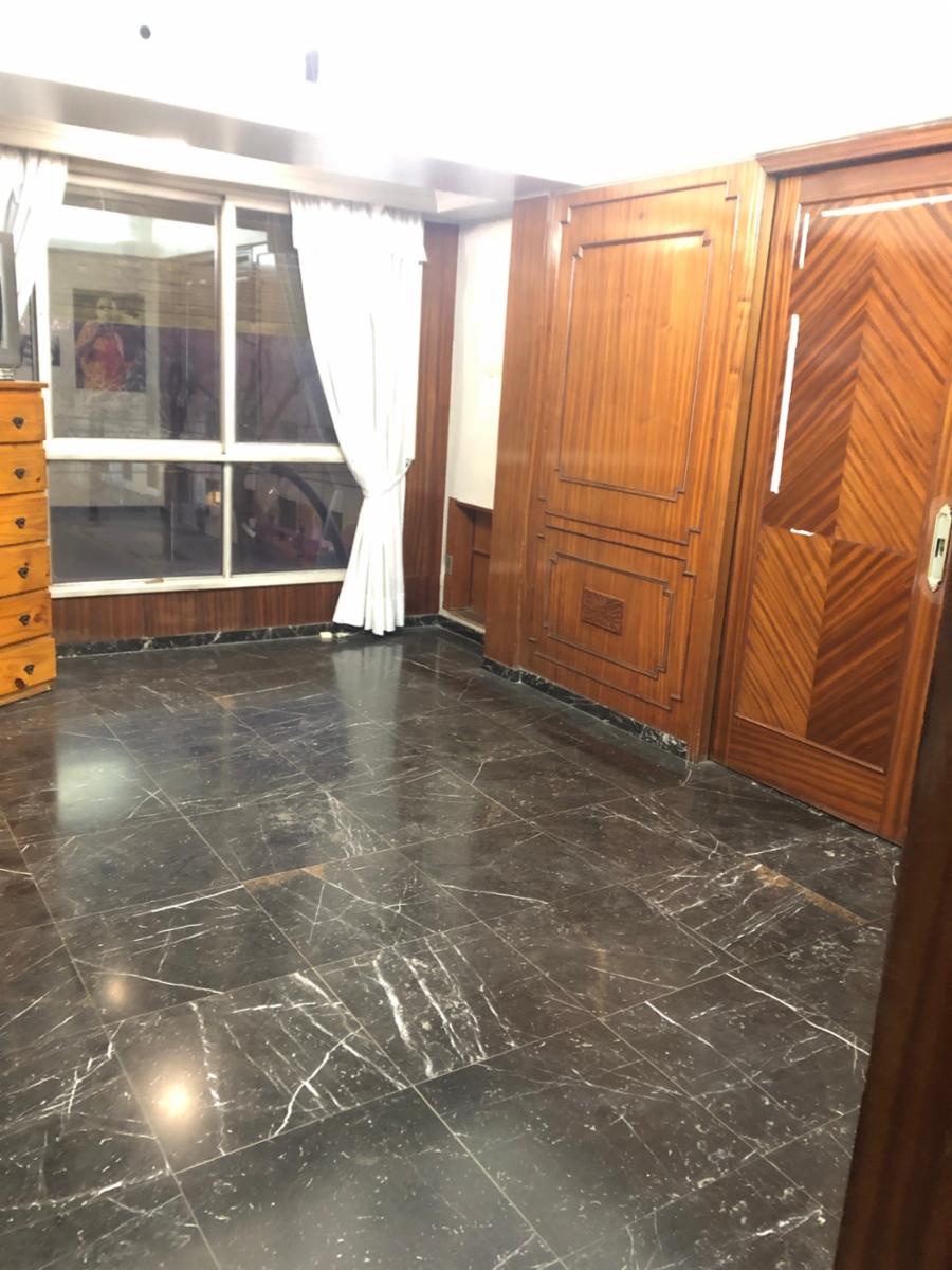 Esquiu 900 · Pompeya — foto 5