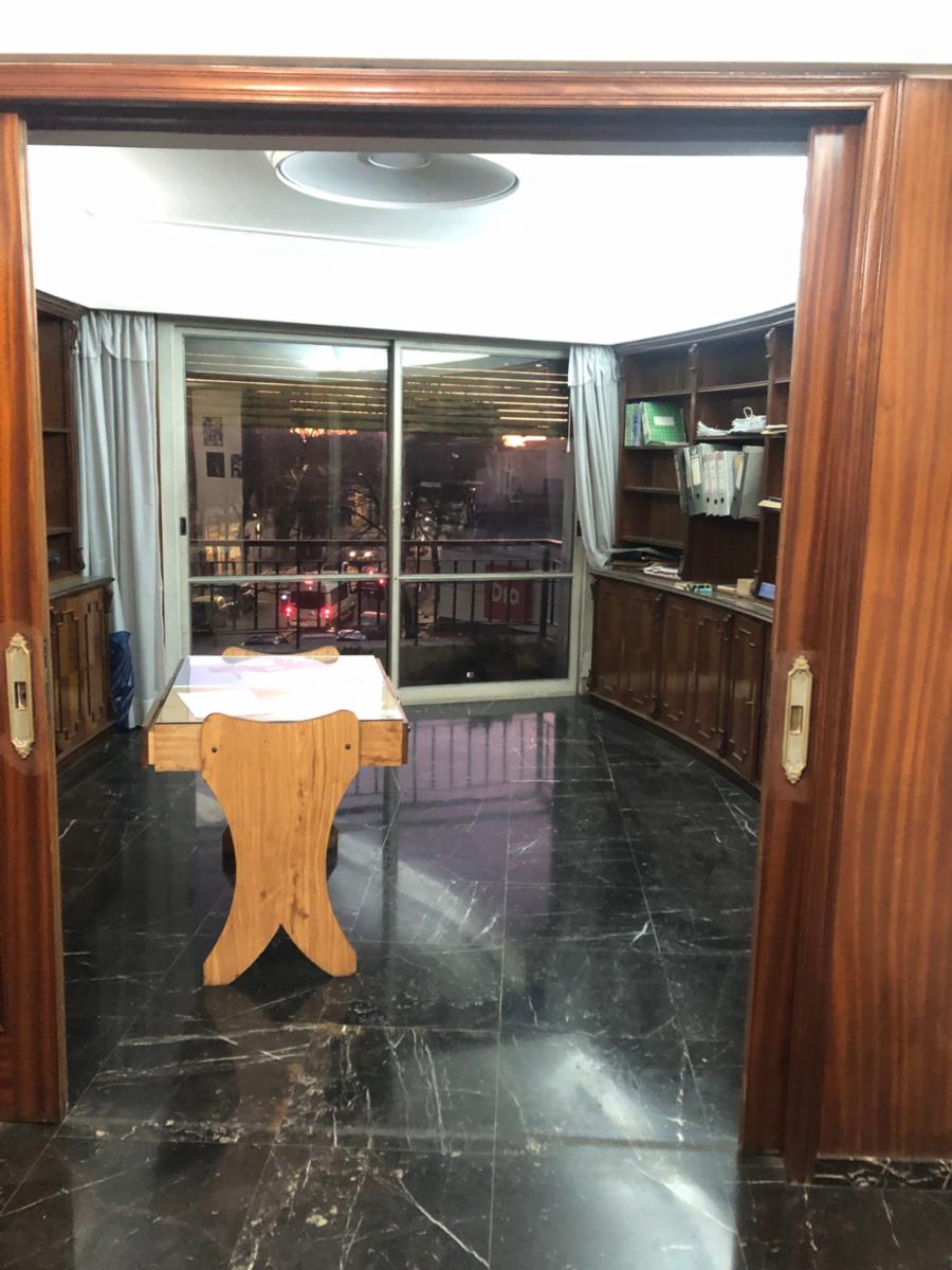 Esquiu 900 · Pompeya — foto 6