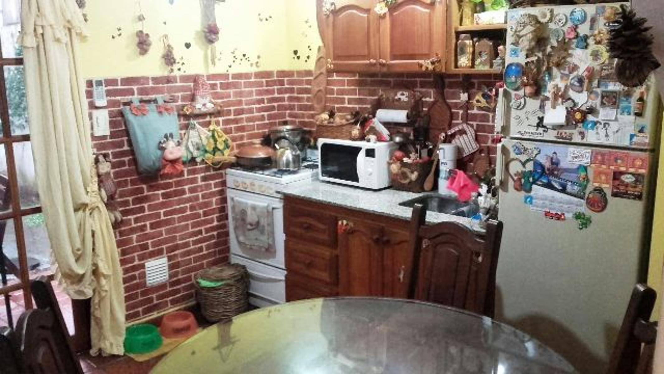 beruti 700 · La Matanza — foto 5