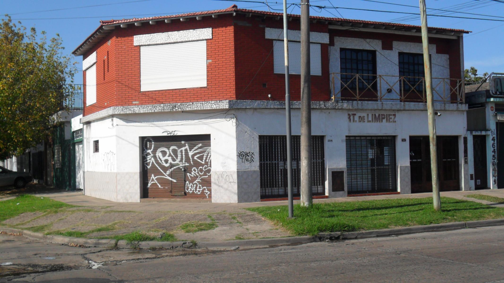Gral.ARENALES 200 · Morón — foto 11