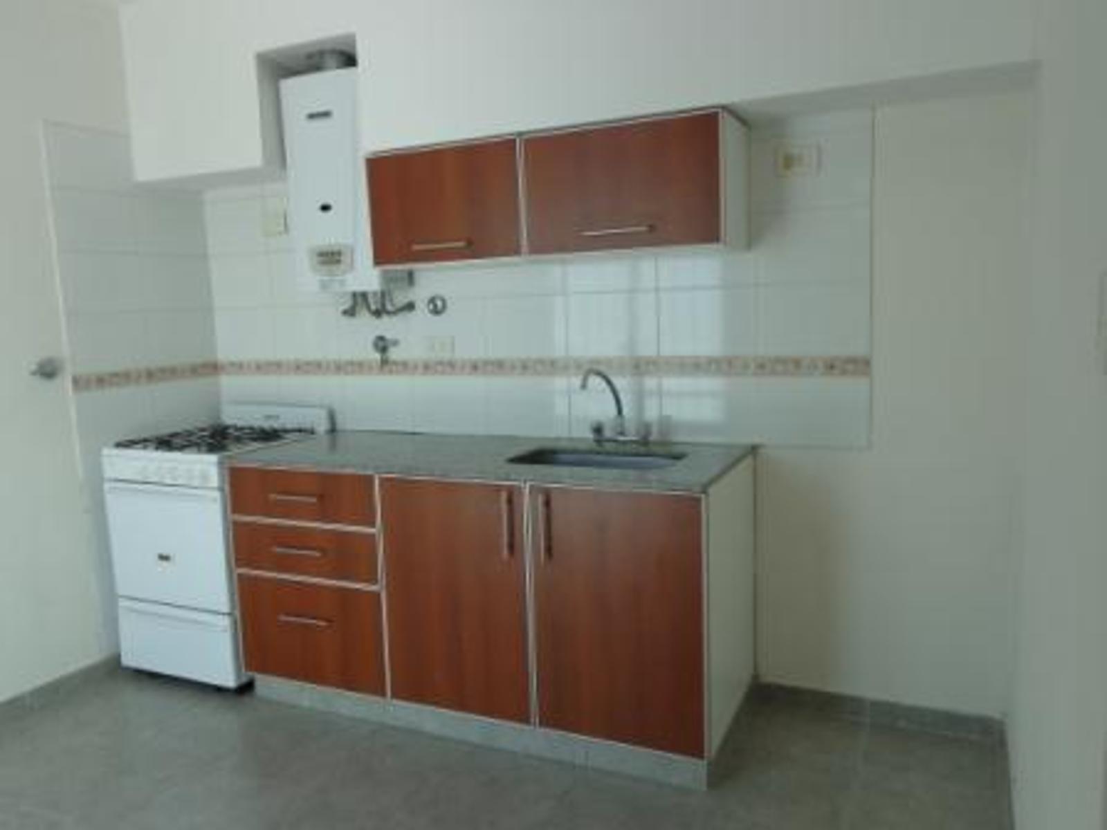 Berutti 1075 Depto B · Quilmes — foto 3