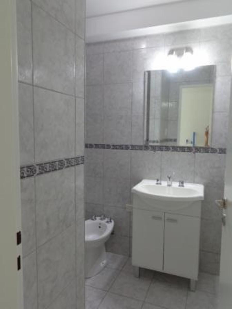 Berutti 1075 Depto B · Quilmes — foto 4