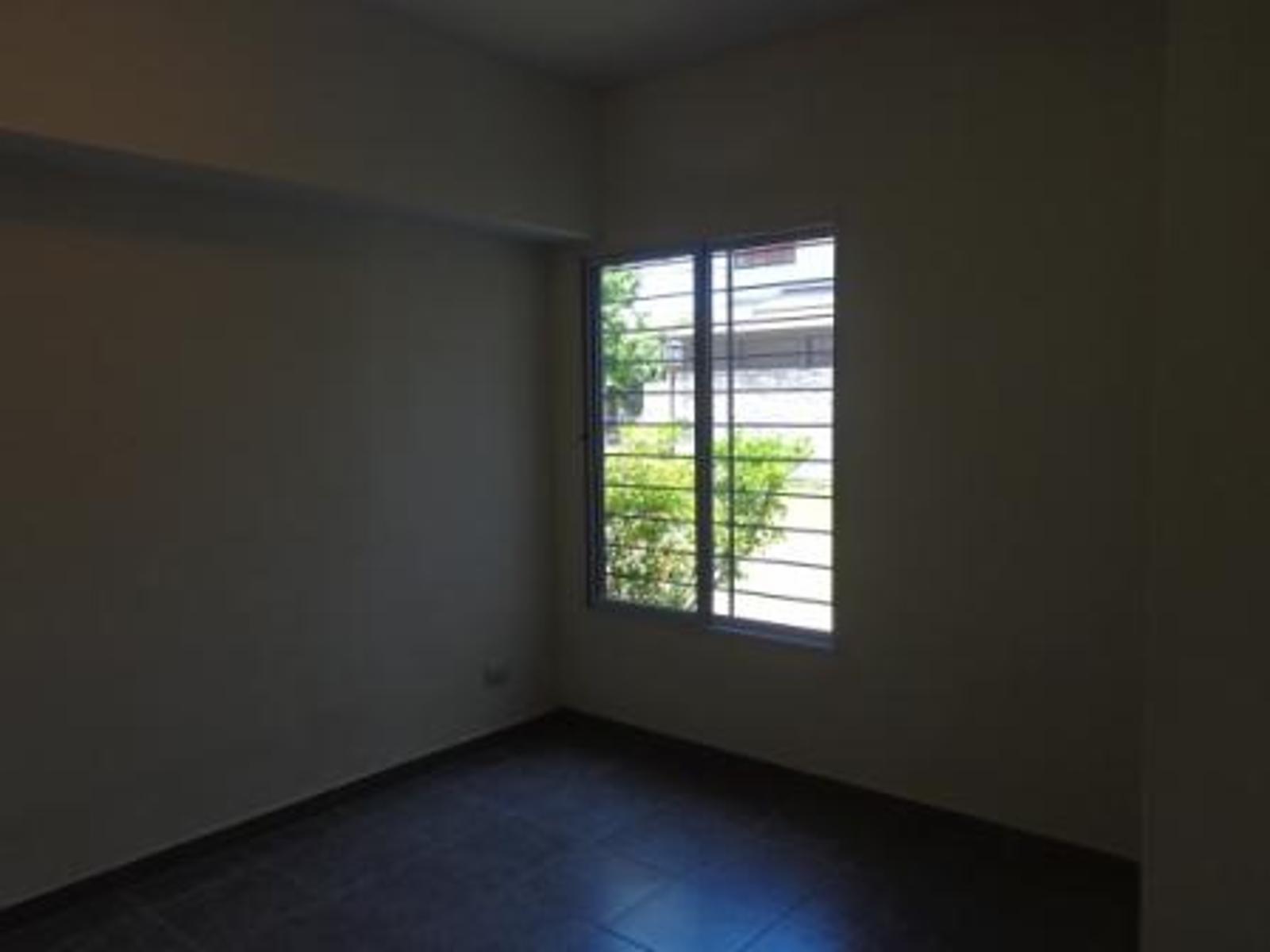 Berutti 1075 Depto B · Quilmes — foto 10
