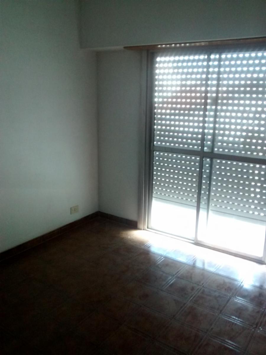 GARIBALDI 2440 1° PISO · La Matanza — foto 3