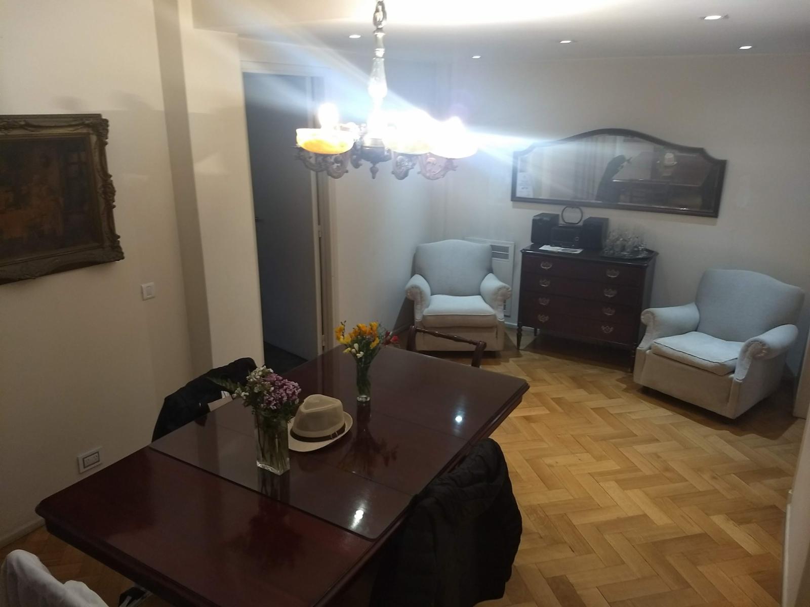 CABALLITO, Amplio Departamento de 4 ambientes c/ Balcon al frente, dep. de servicio y cochera