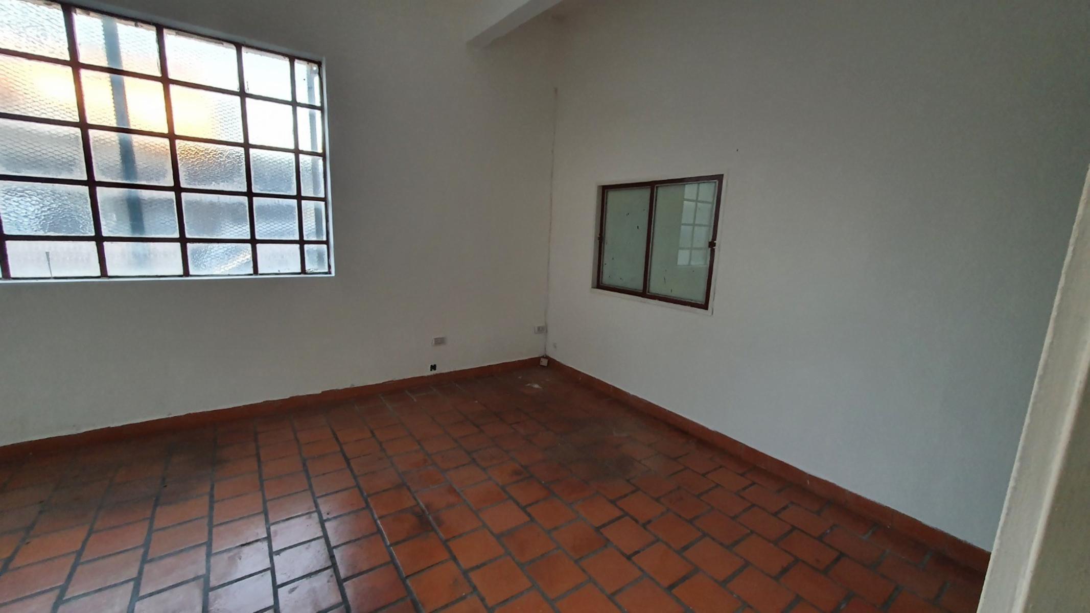 ALMIRANTE BROWN 3869 · San Martín — foto 15