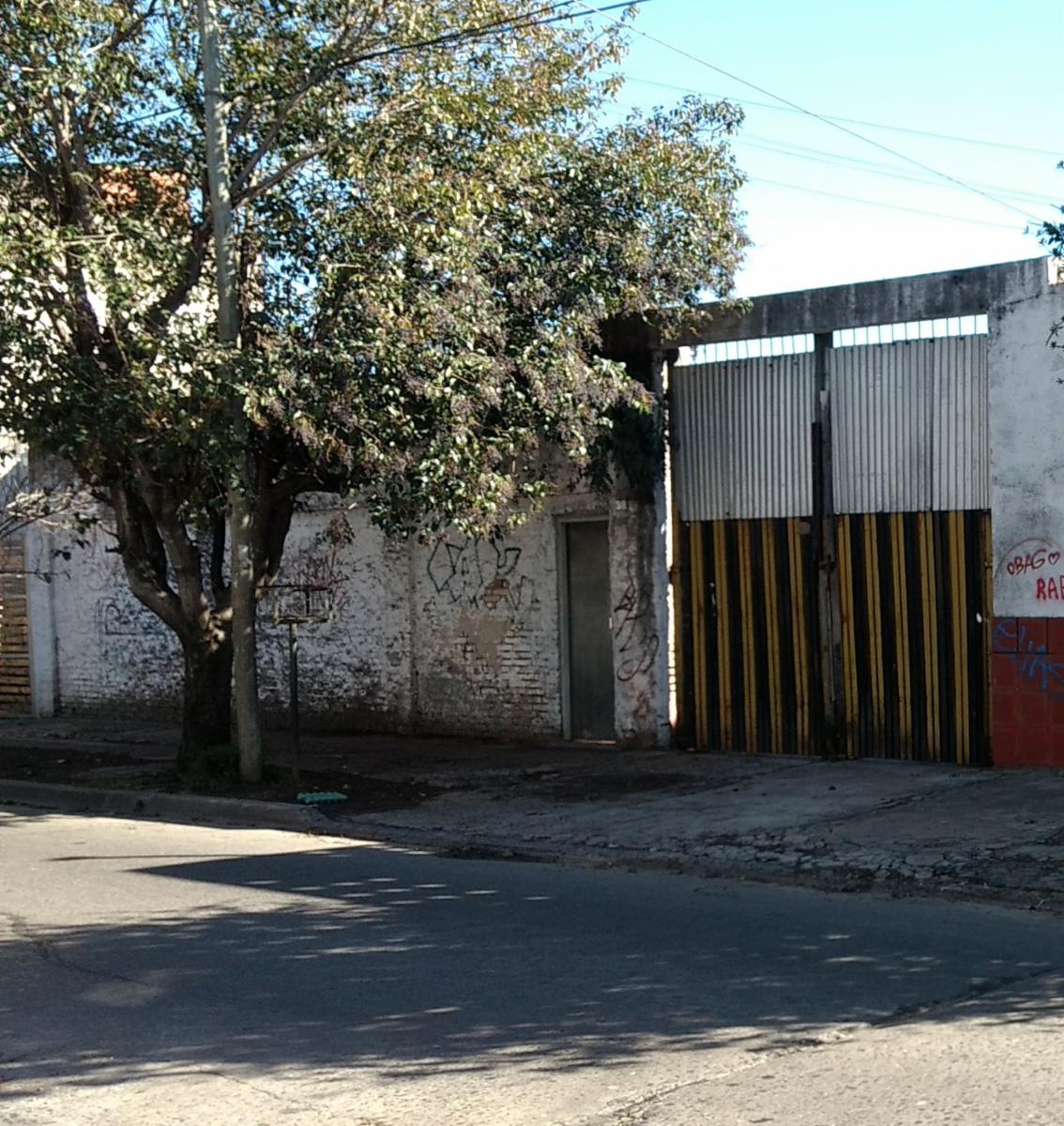 ALMIRANTE BROWN 3869 · San Martín — foto 3