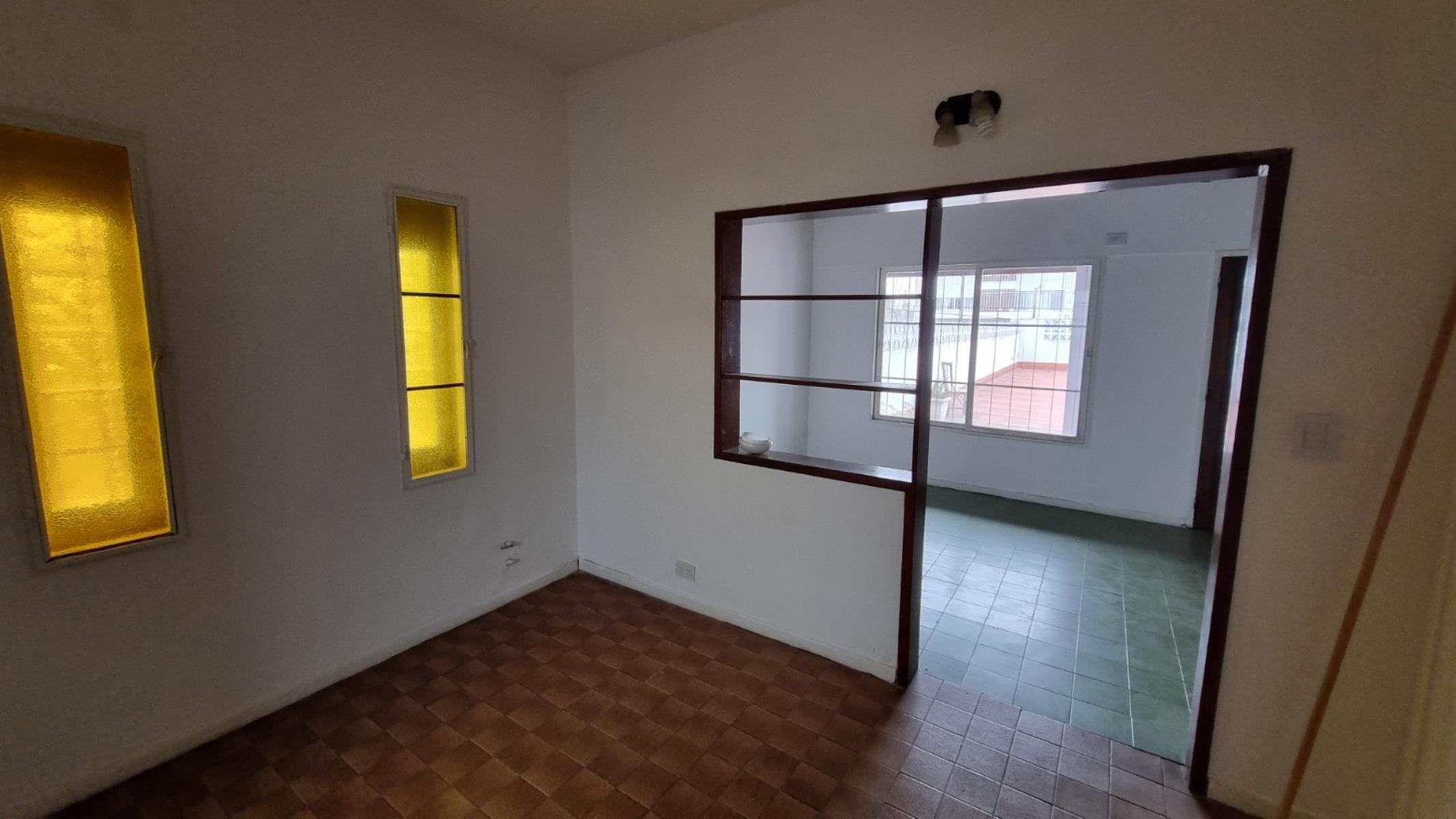 ALMIRANTE BROWN 3869 · San Martín — foto 5
