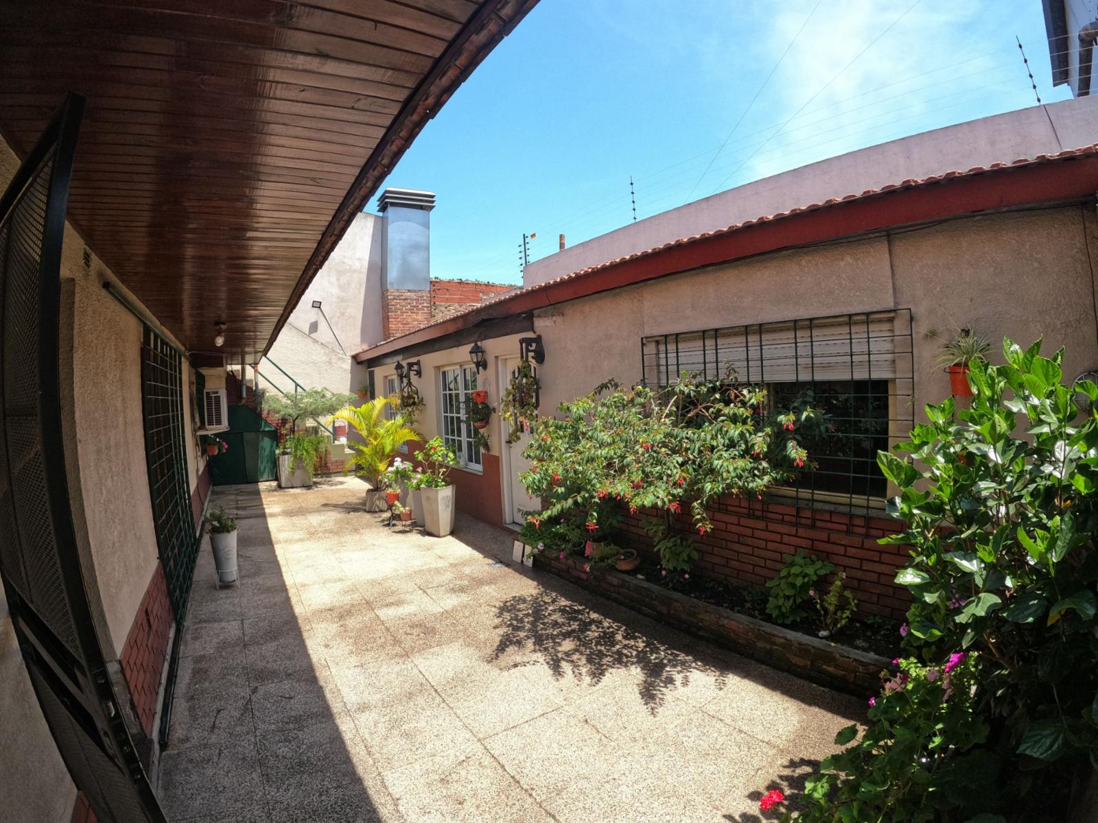 Peribebuy 2325 · La Matanza — foto 18