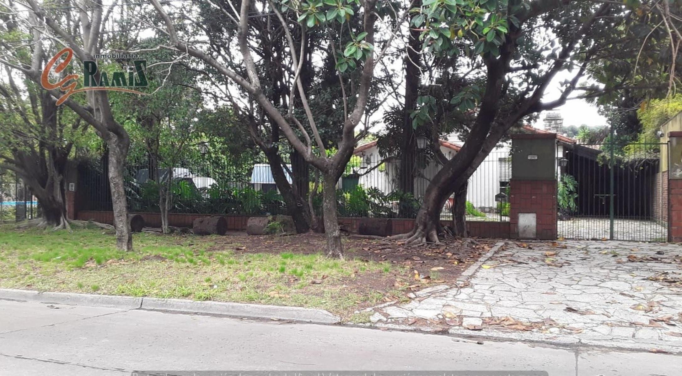 Casa Lote Terreno En Venta  Av Sarmiento 3400 Castelar