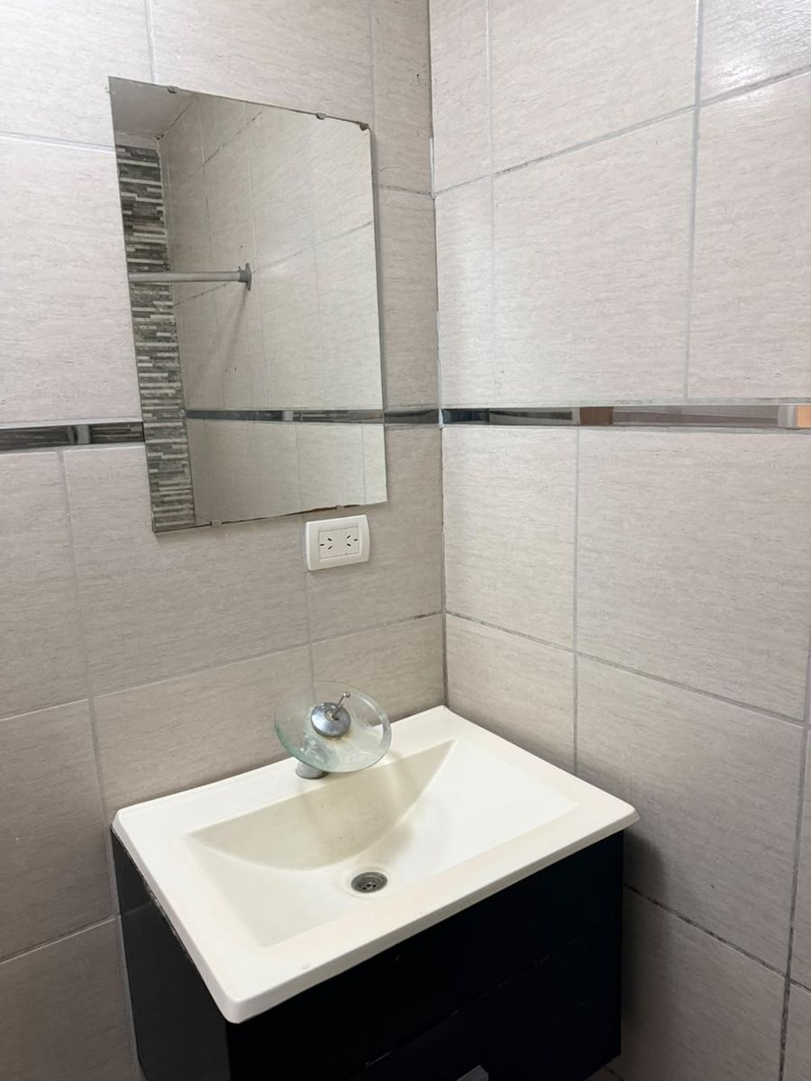 LOS TOLDOS 341 · Hurlingham — foto 13