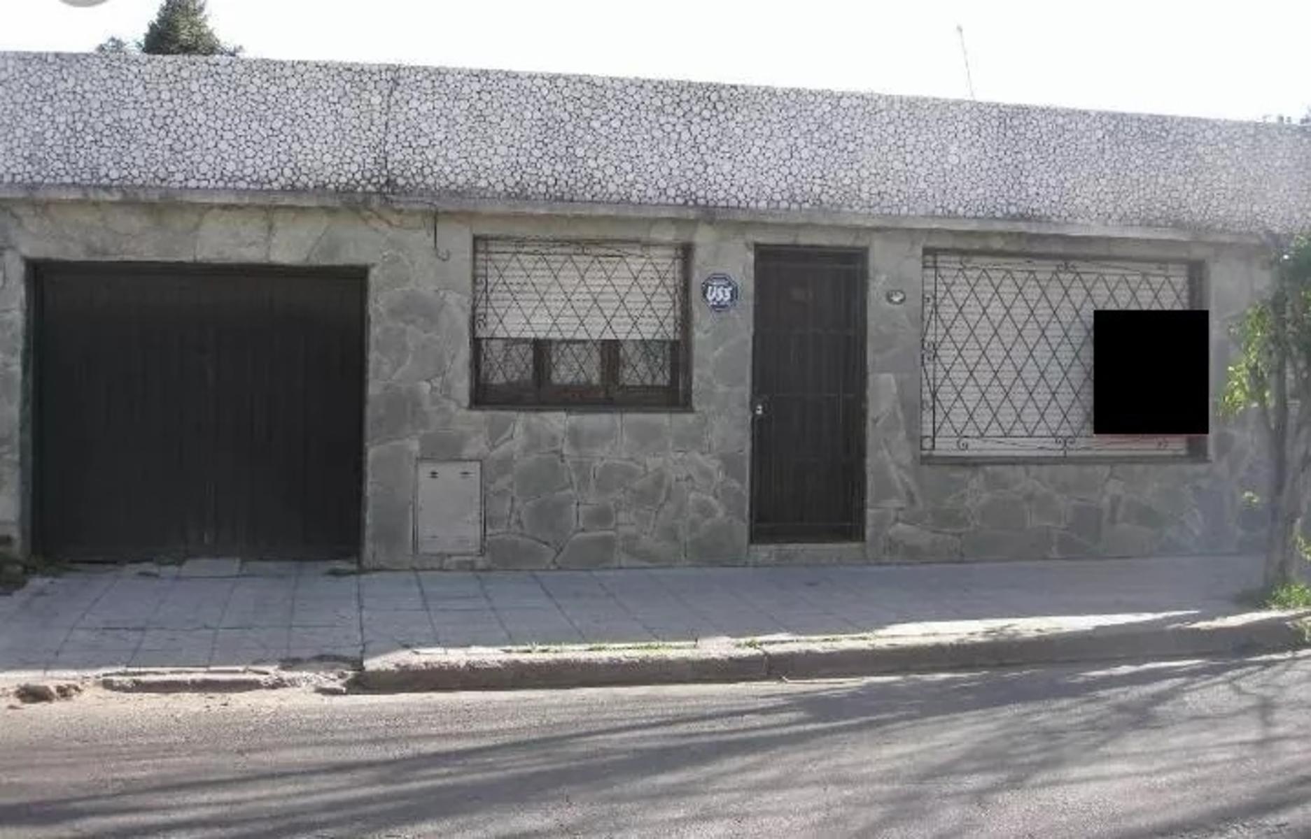 Casa a refaccionar - Lote 233m2 - BºDon Bosco