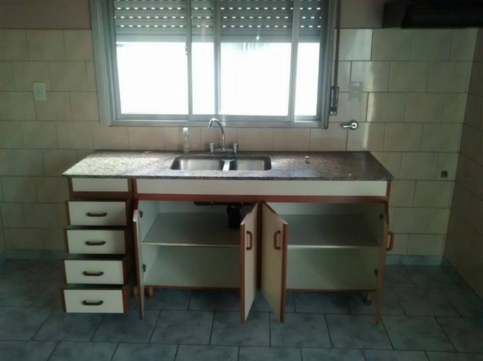 12 A Nº 400 · Berazategui — foto 9