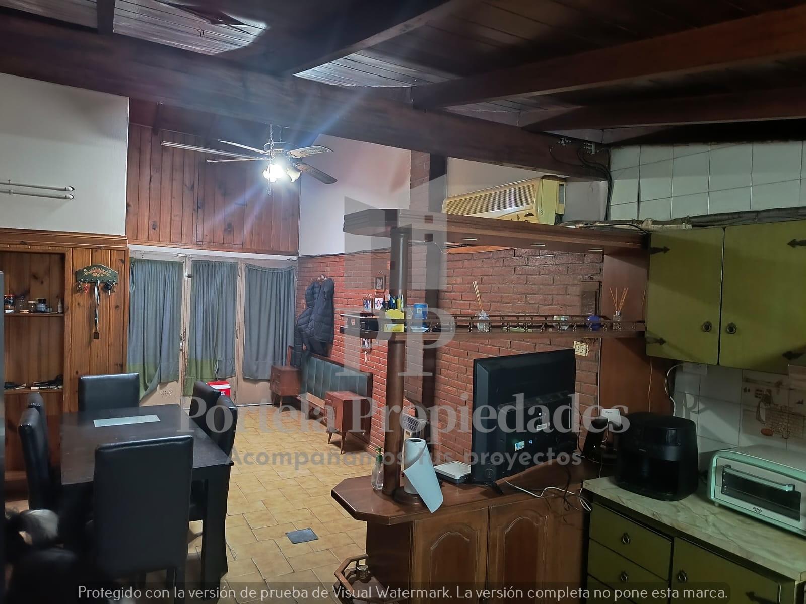 Carlos Albarracín 2855 · Ituzaingó — foto 4